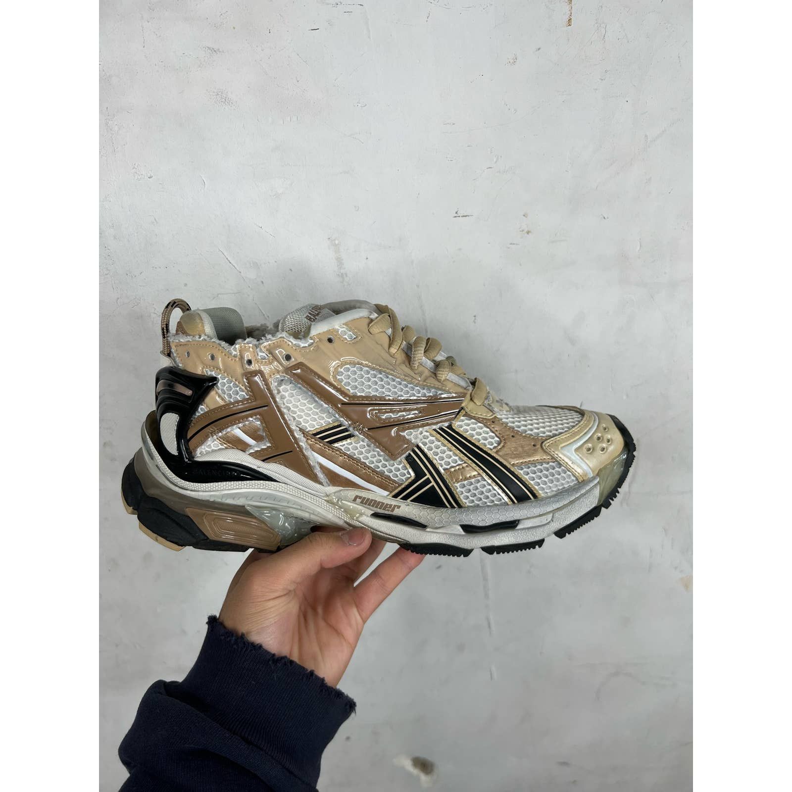 Balenciaga runners gold on sale