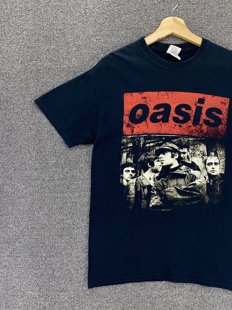 Band Tees Vintage OASIS British Pop Rock Band Tees Punk T Shirts Size US M / EU 48-50 / 2 - 3 Thumbnail