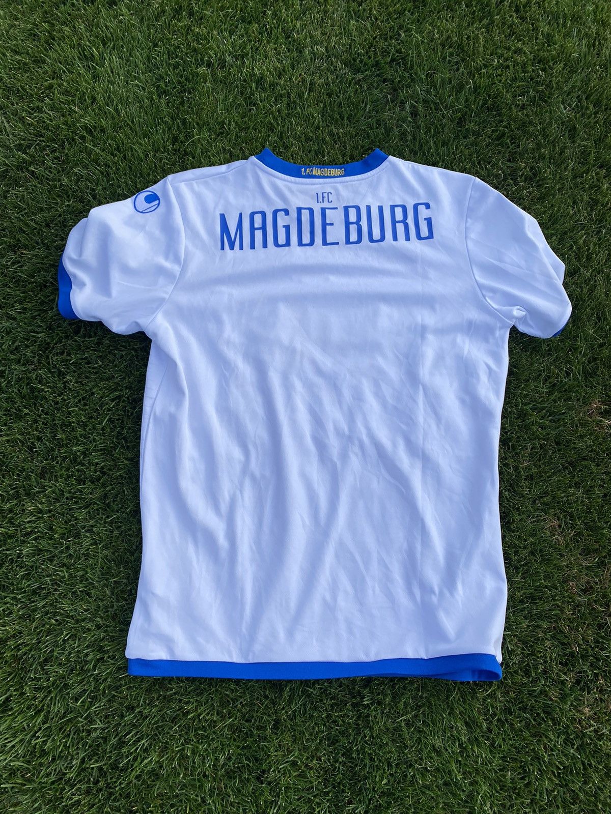Vintage UHLsport vintage 1.fc Magdeburg soccer football jersey Size US L / EU 52-54 / 3 - 2 Thumbnail
