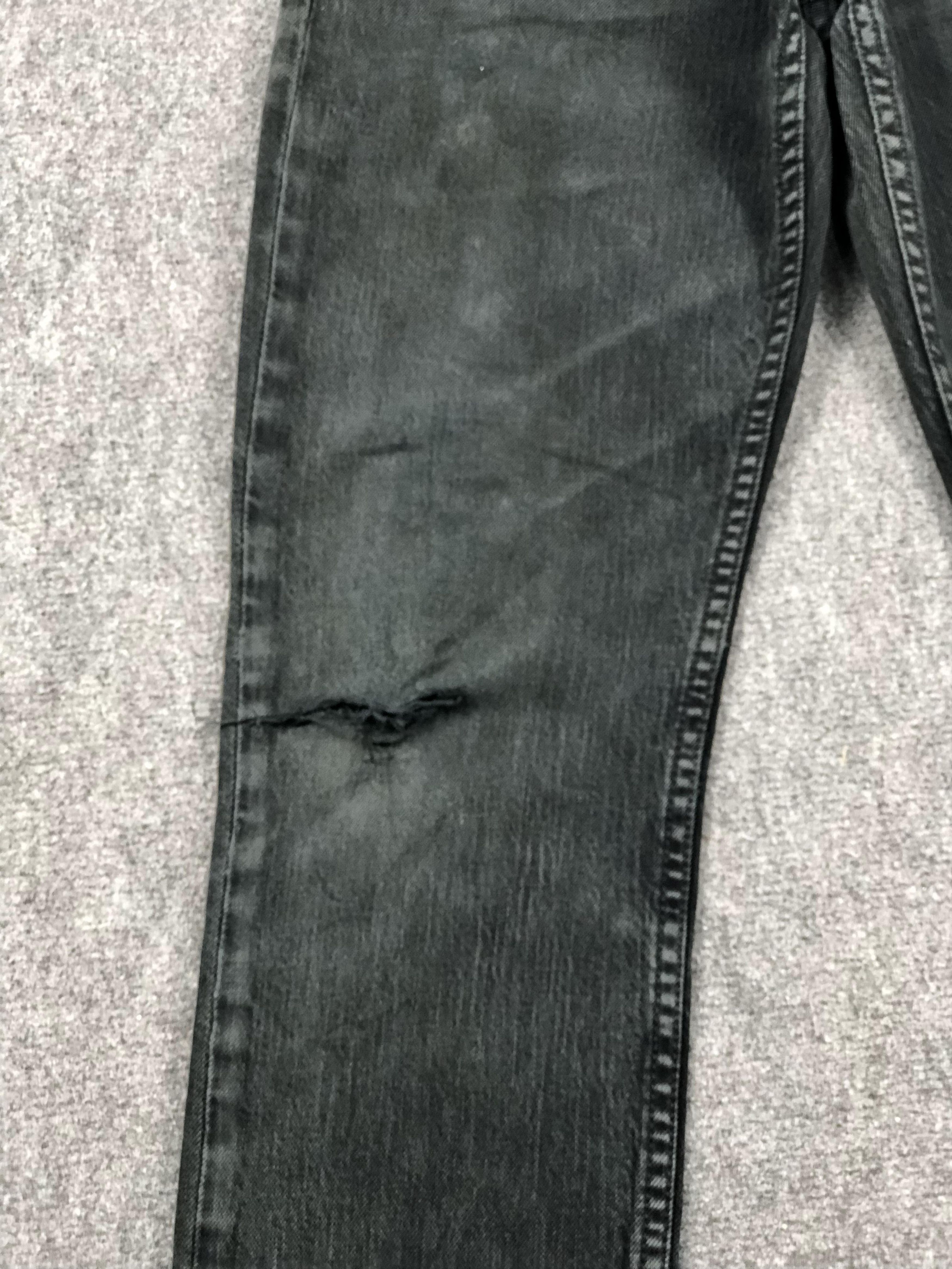 Levi's Vintage Distressed Levis 511 Faded Black Jeans DP2278 Size US 29 - 11 Thumbnail