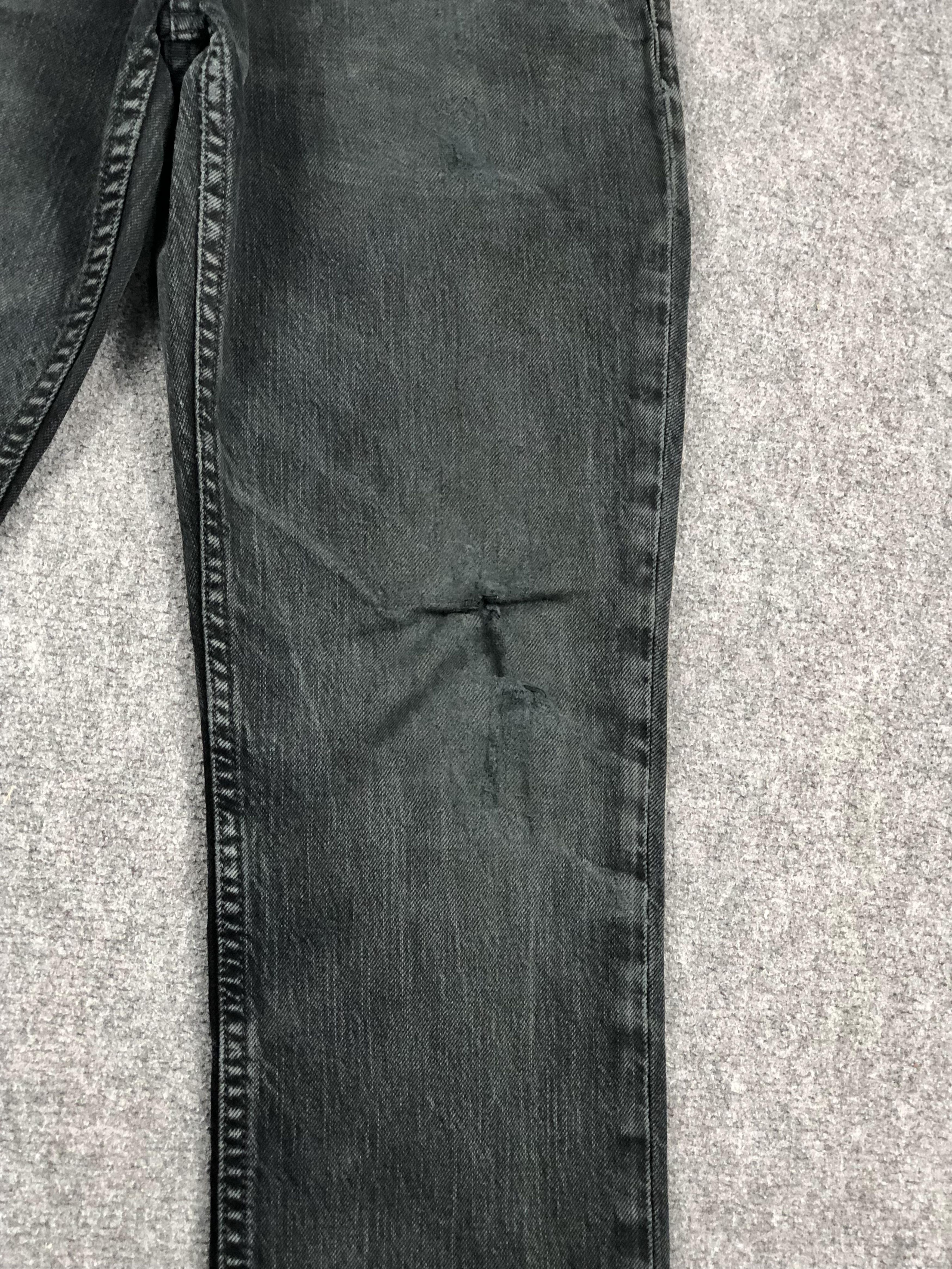 Levi's Vintage Distressed Levis 511 Faded Black Jeans DP2278 Size US 29 - 12 Thumbnail