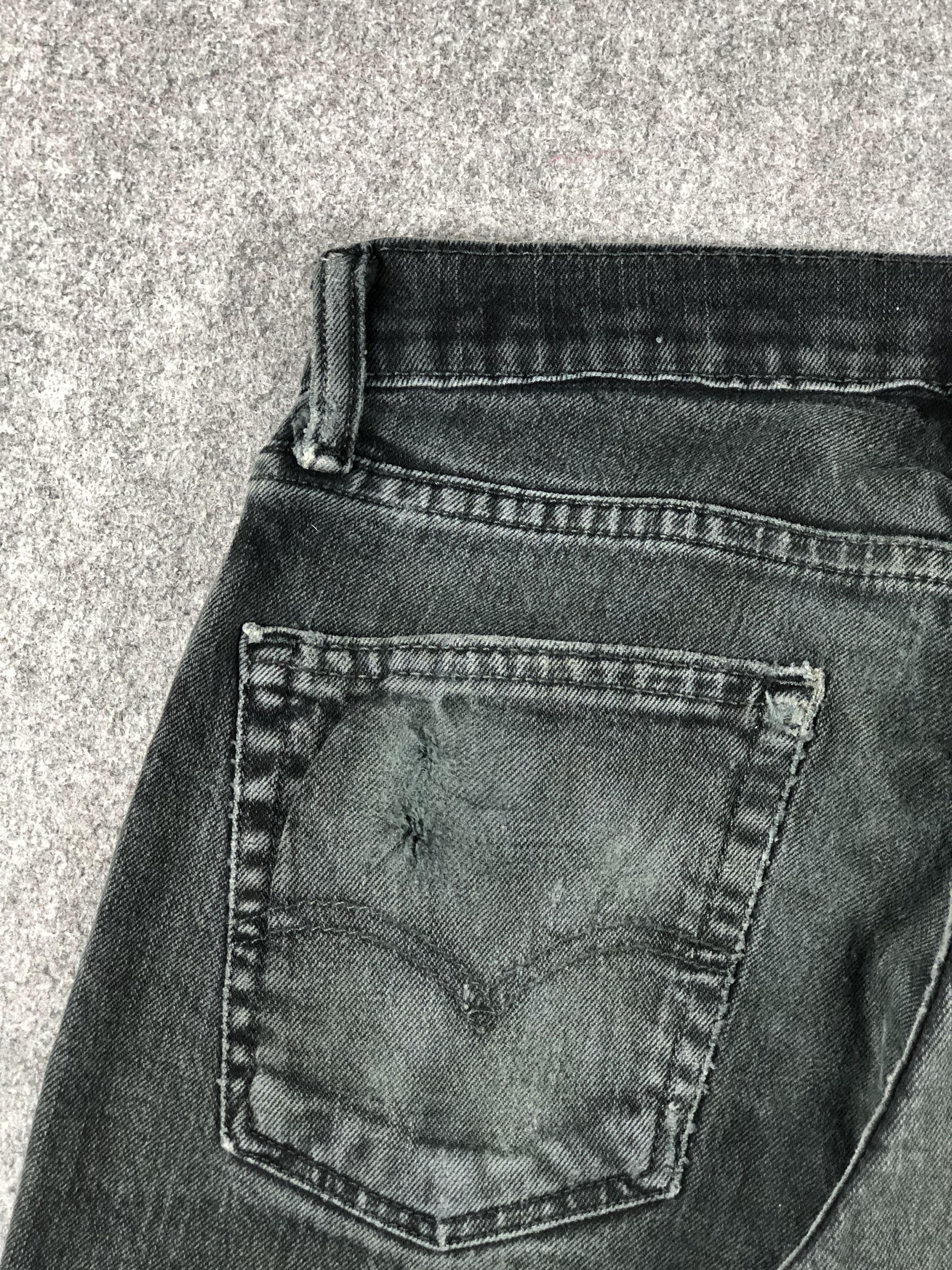 Levi's Vintage Distressed Levis 511 Faded Black Jeans DP2278 Size US 29 - 16 Thumbnail