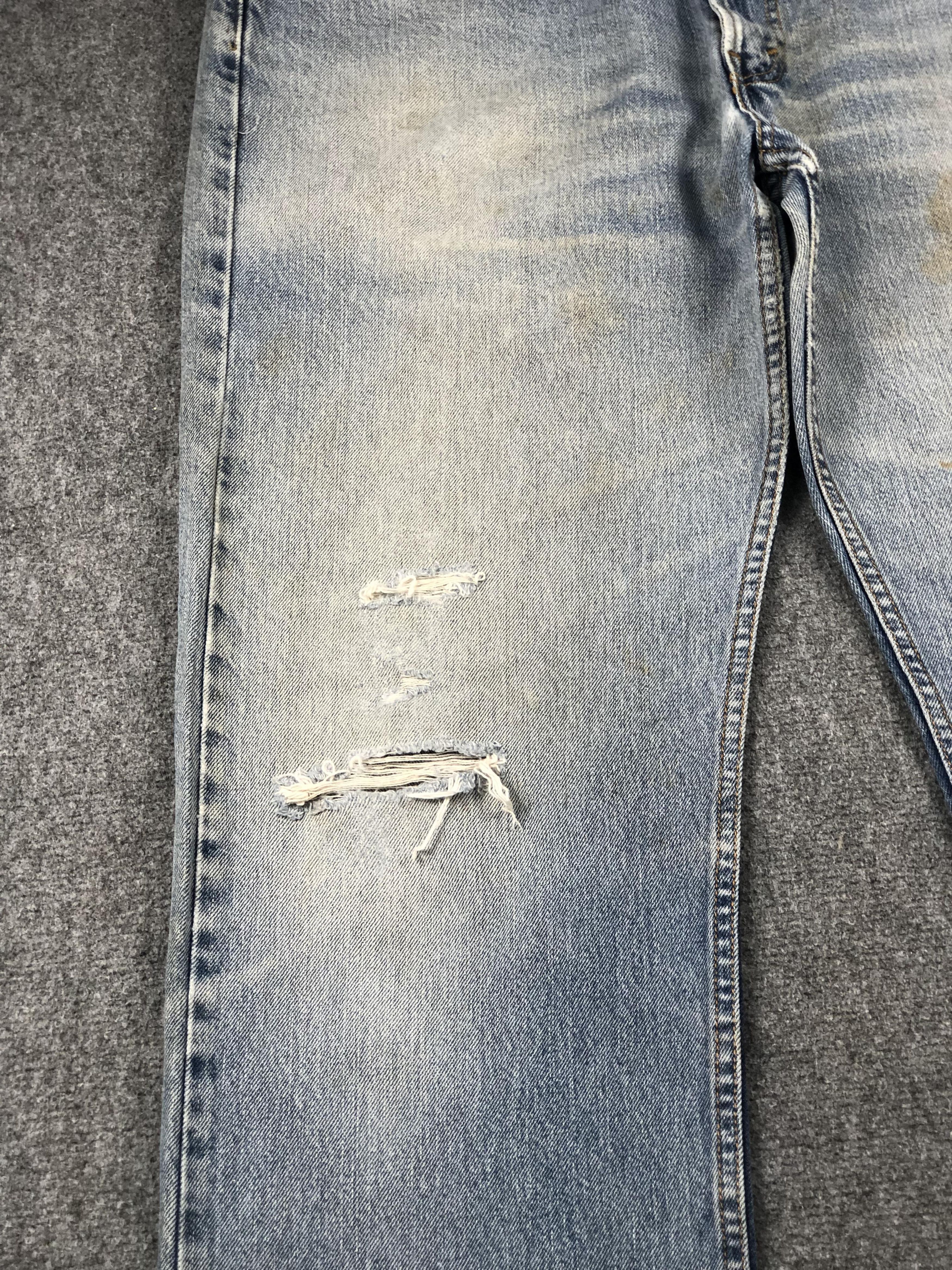 Levi's Vintage Levis 505 Faded Blue Jeans DP2279 Size US 35 - 12 Thumbnail
