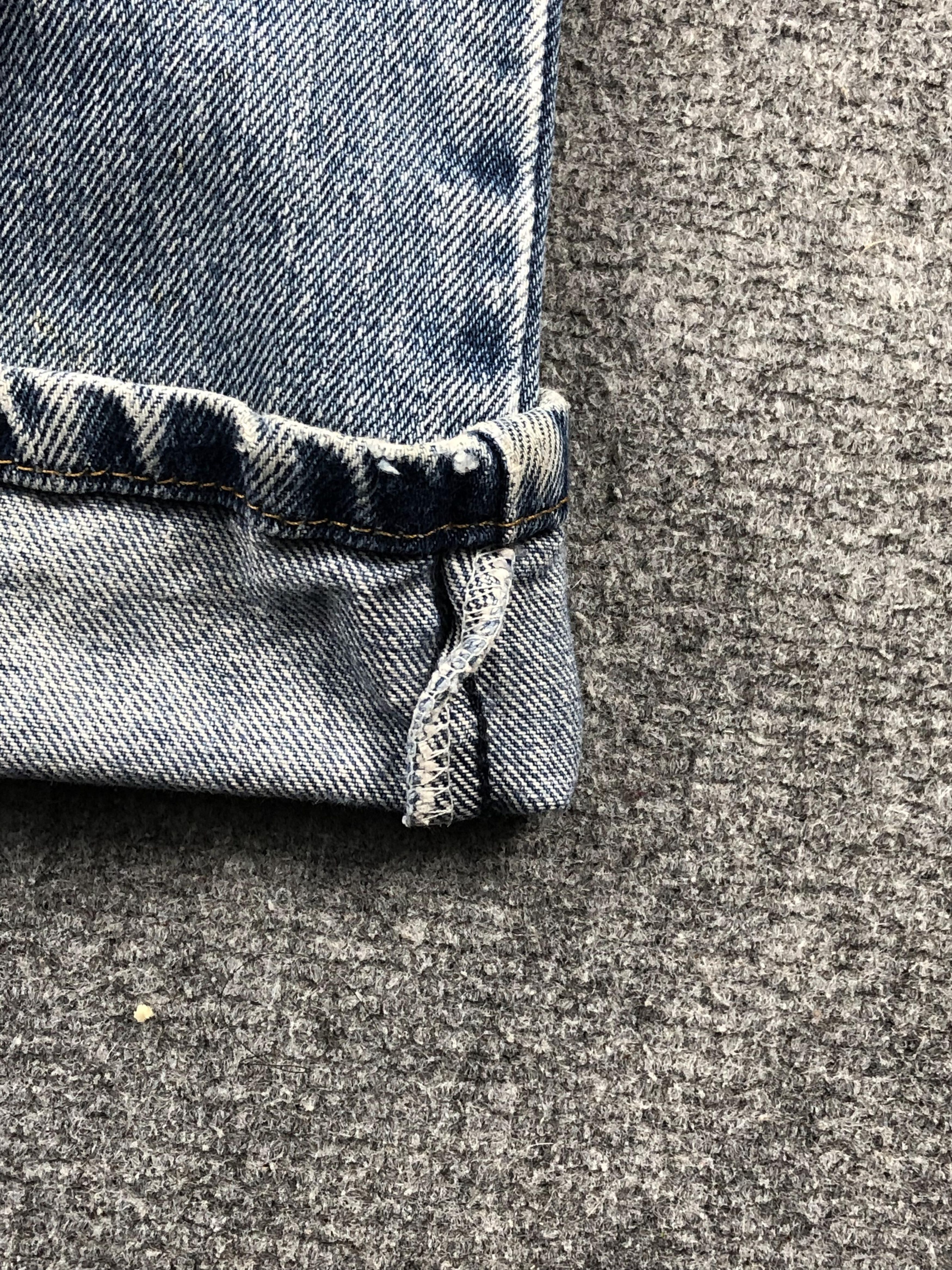 Levi's Vintage Levis 505 Faded Blue Jeans DP2279 Size US 35 - 16 Thumbnail