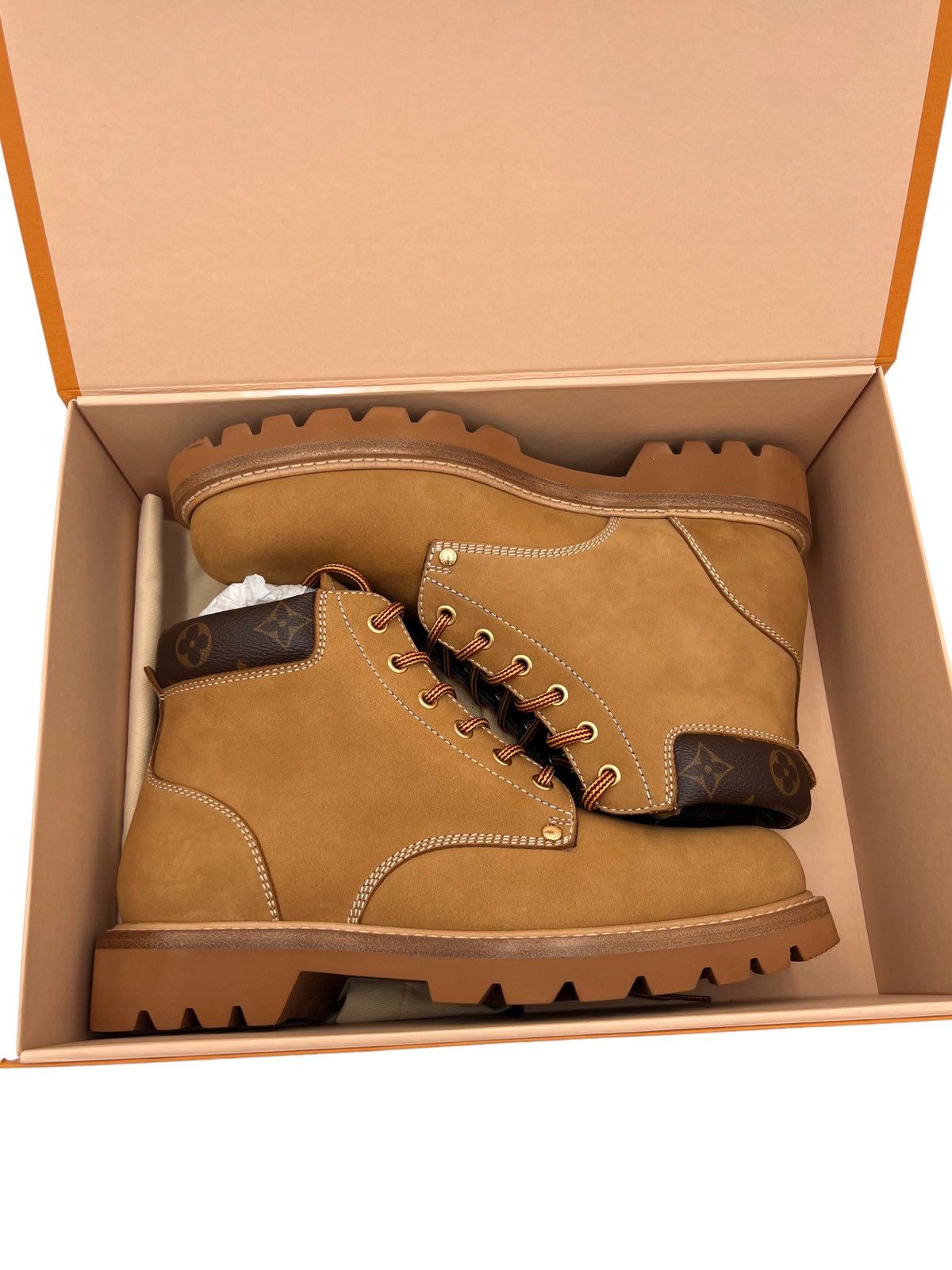 image of Louis Vuitton Monogram Nubuck Oberkampf Ankle Boot 75Lvs630 in Brown, Men's