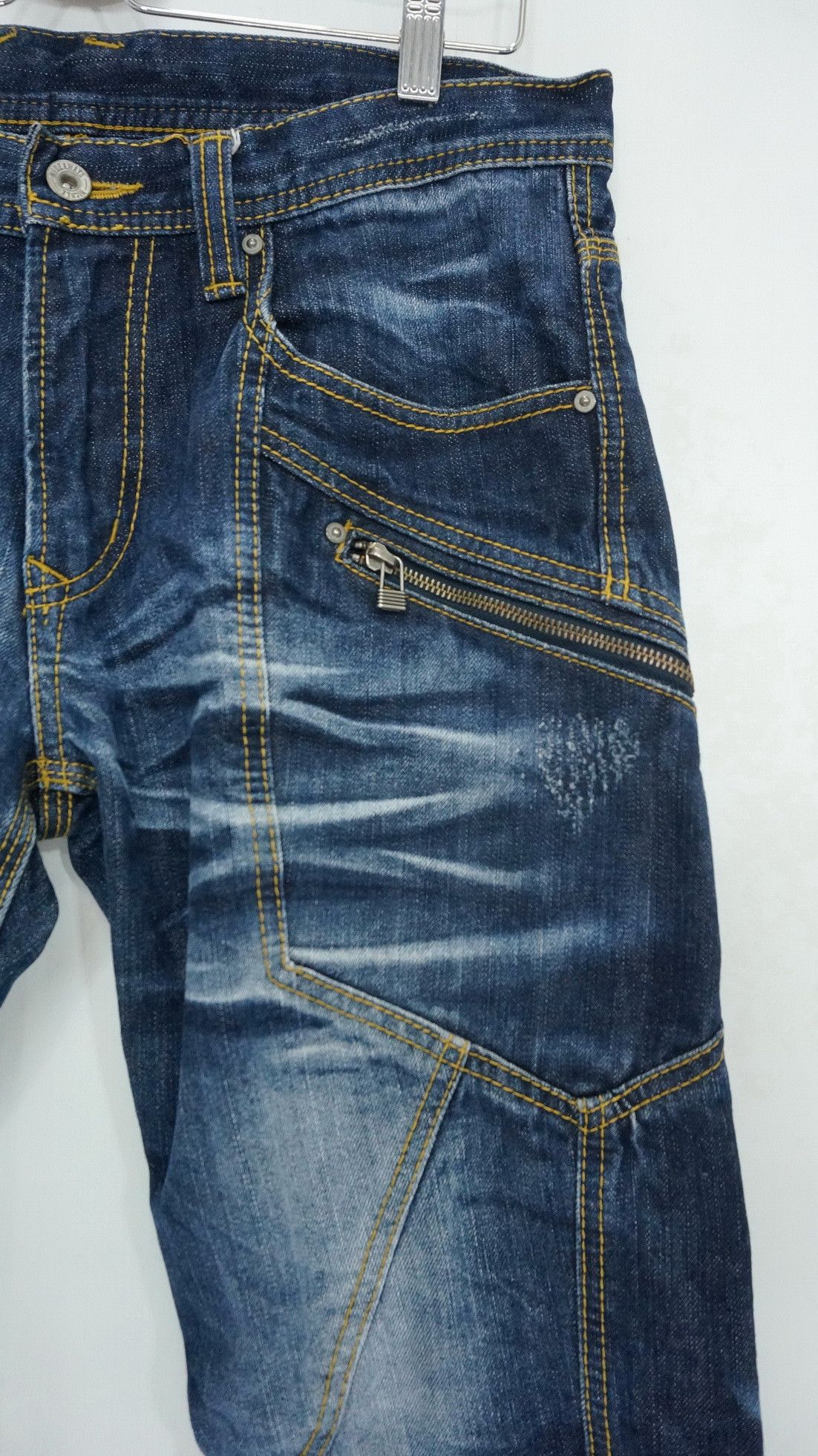 HIDEAWAYS 🔥NICOLE HIDEAWAYS Japan Distressed Jeans Size US 32 / EU 48 - 2 Thumbnail