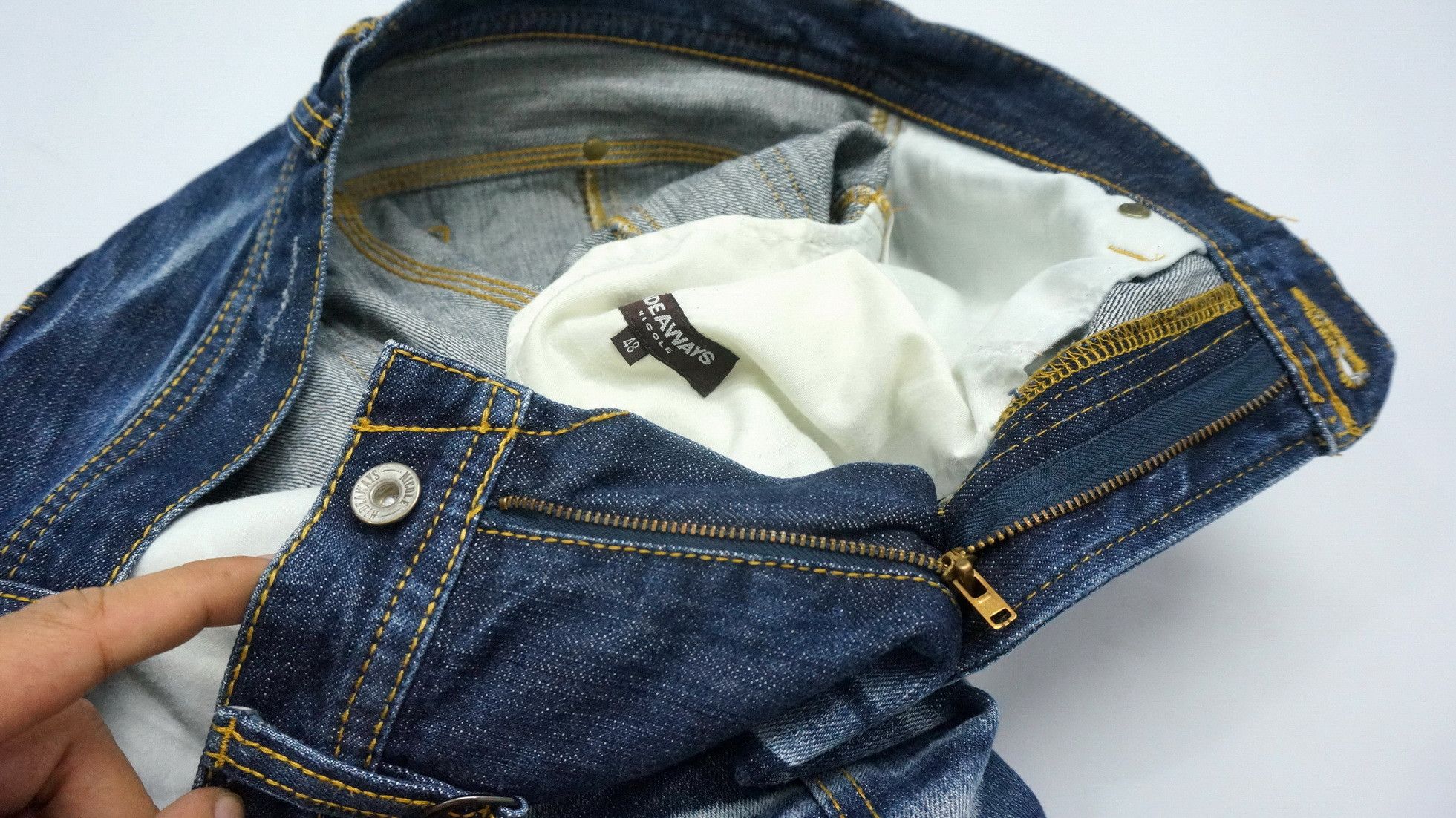 HIDEAWAYS 🔥NICOLE HIDEAWAYS Japan Distressed Jeans Size US 32 / EU 48 - 19 Thumbnail