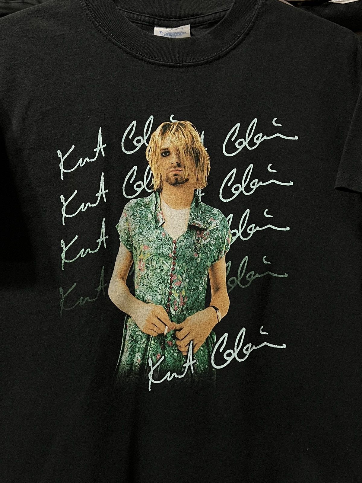 Vintage Vintage Kurt Cobain T-shirt Size US S / EU 44-46 / 1 - 2 Preview