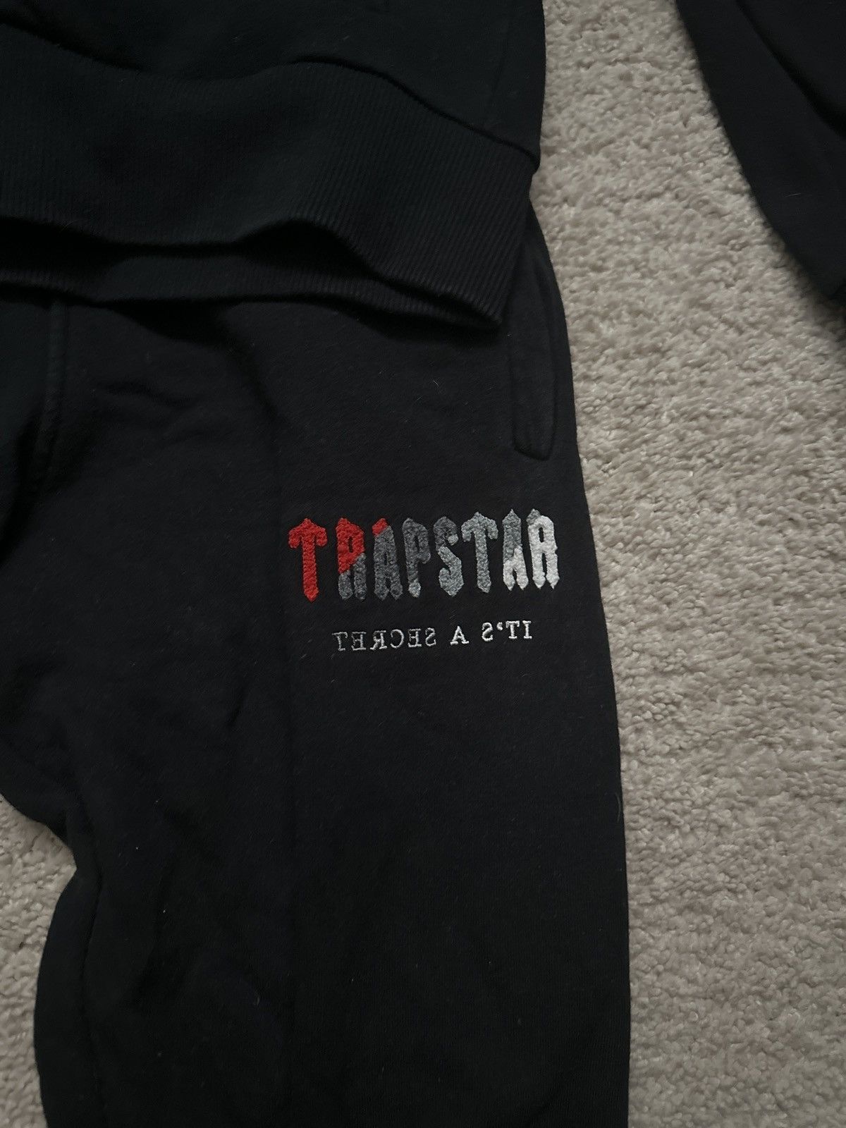 Trapstar London Decoded Chenille Zip Tracksuit Black/Red Size US XS / EU 42 / 0 - 3 Thumbnail