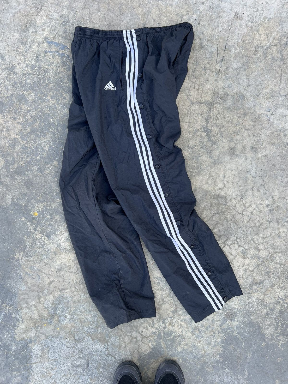 Adidas × Vintage Vintage Adidas Parachute Pants Black Size US 34 / EU 50 - 7 Thumbnail