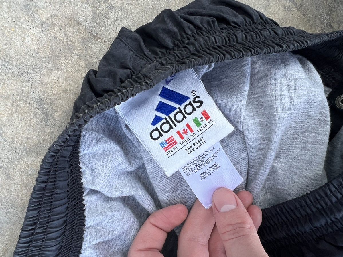 Adidas × Vintage Vintage Adidas Parachute Pants Black Size US 34 / EU 50 - 13 Thumbnail