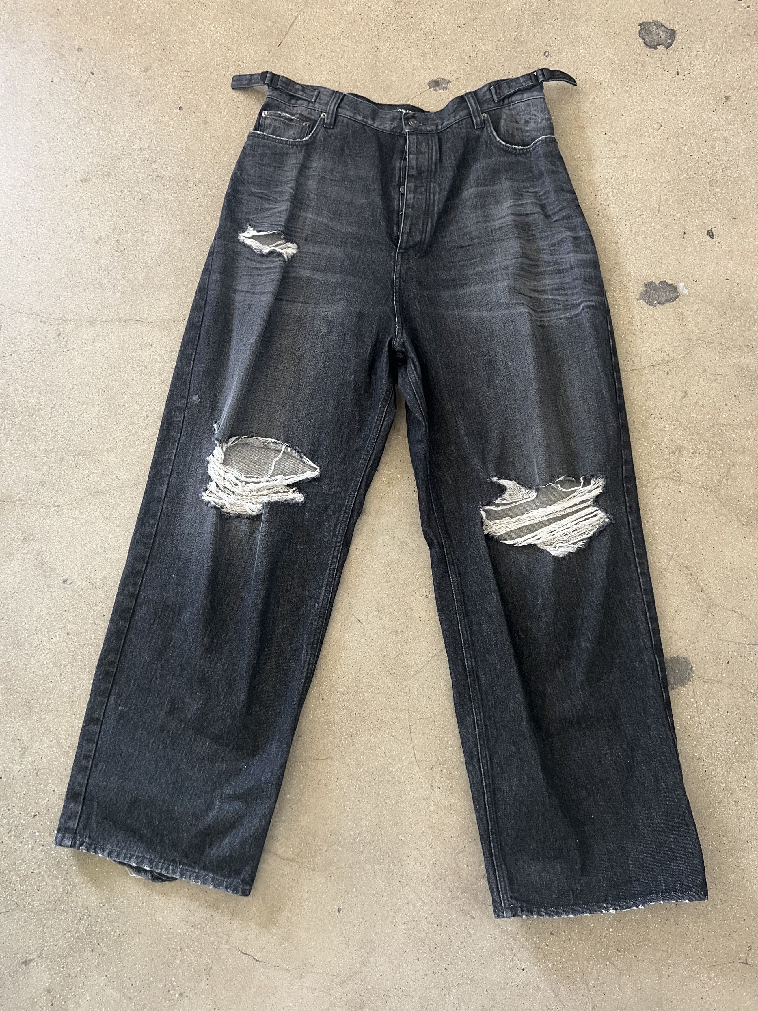 Balenciaga Balenciaga fw22 360° runway waxed/coated baggy jeans | Grailed