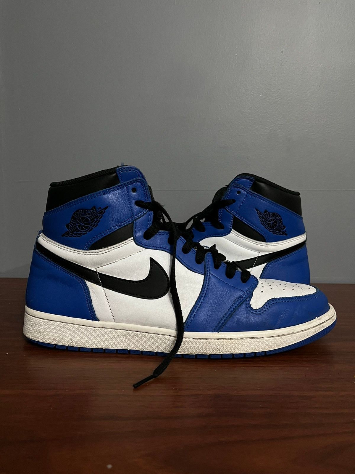 Pre-owned Jordan Brand 1 Game Royals Shoes In White