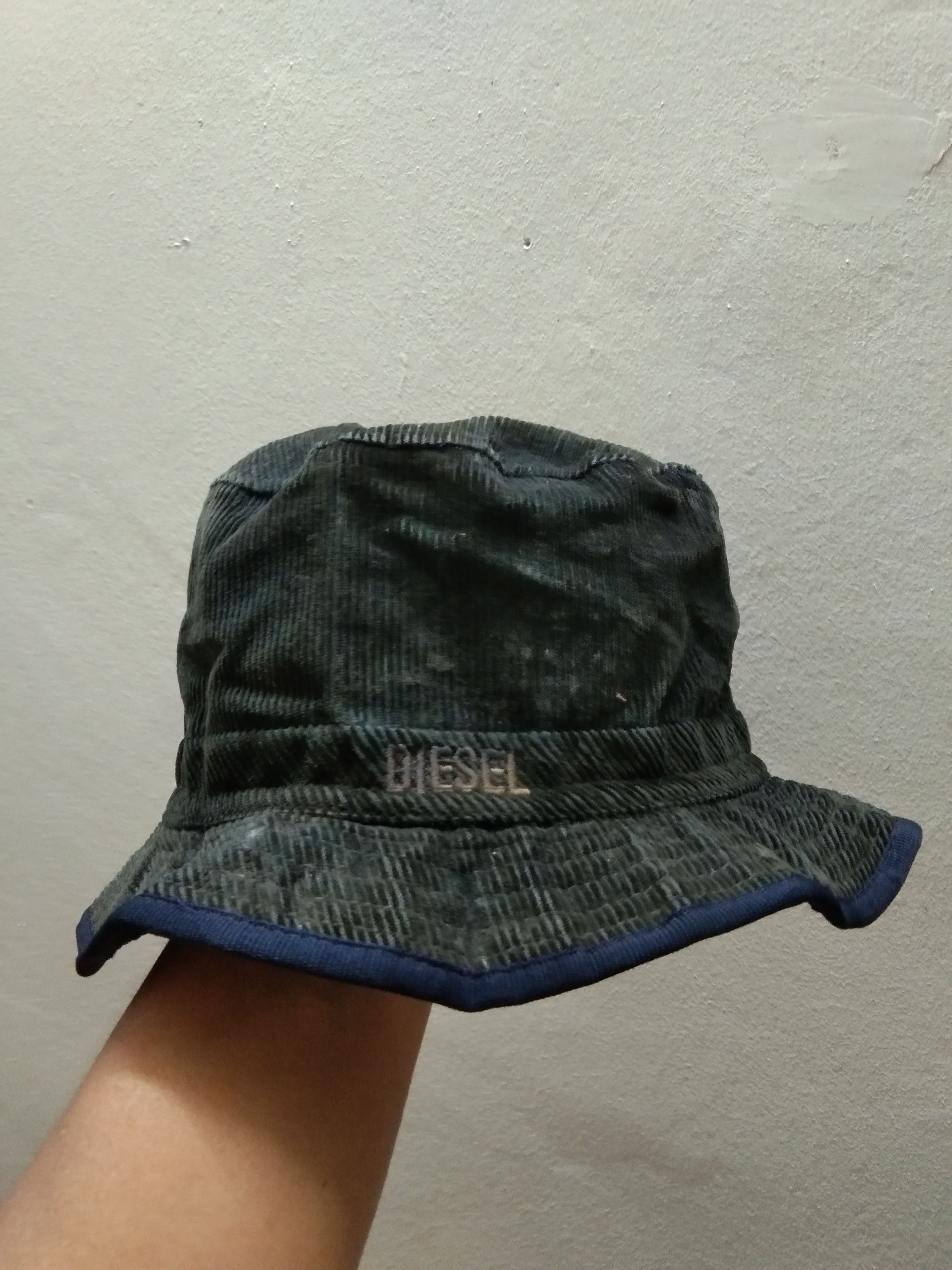 Diesel VINTAGE DIESEL CORDUROY HAT Size ONE SIZE - 1 Thumbnail