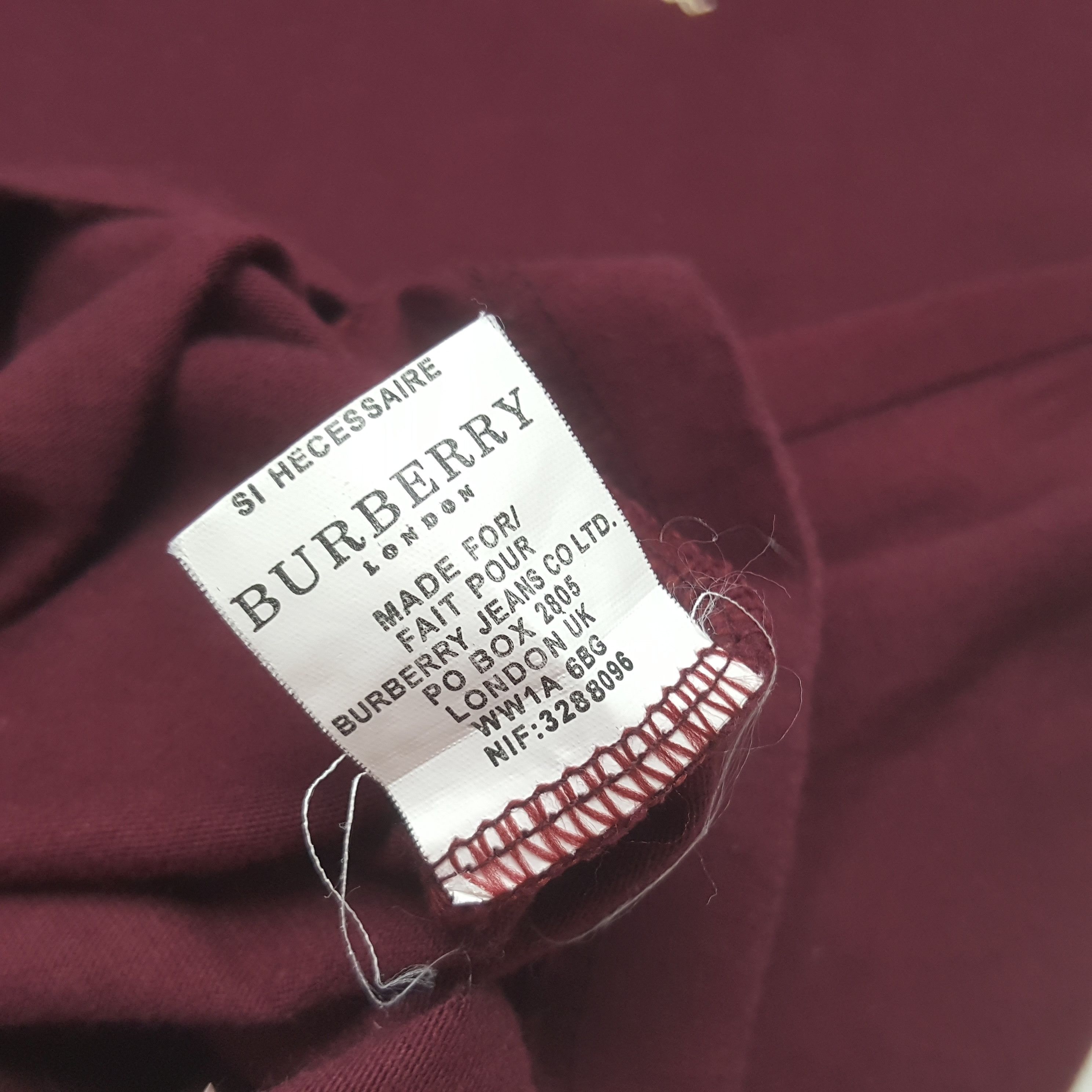 Vintage Burberry Nova Check Shoulder Design Tshirt