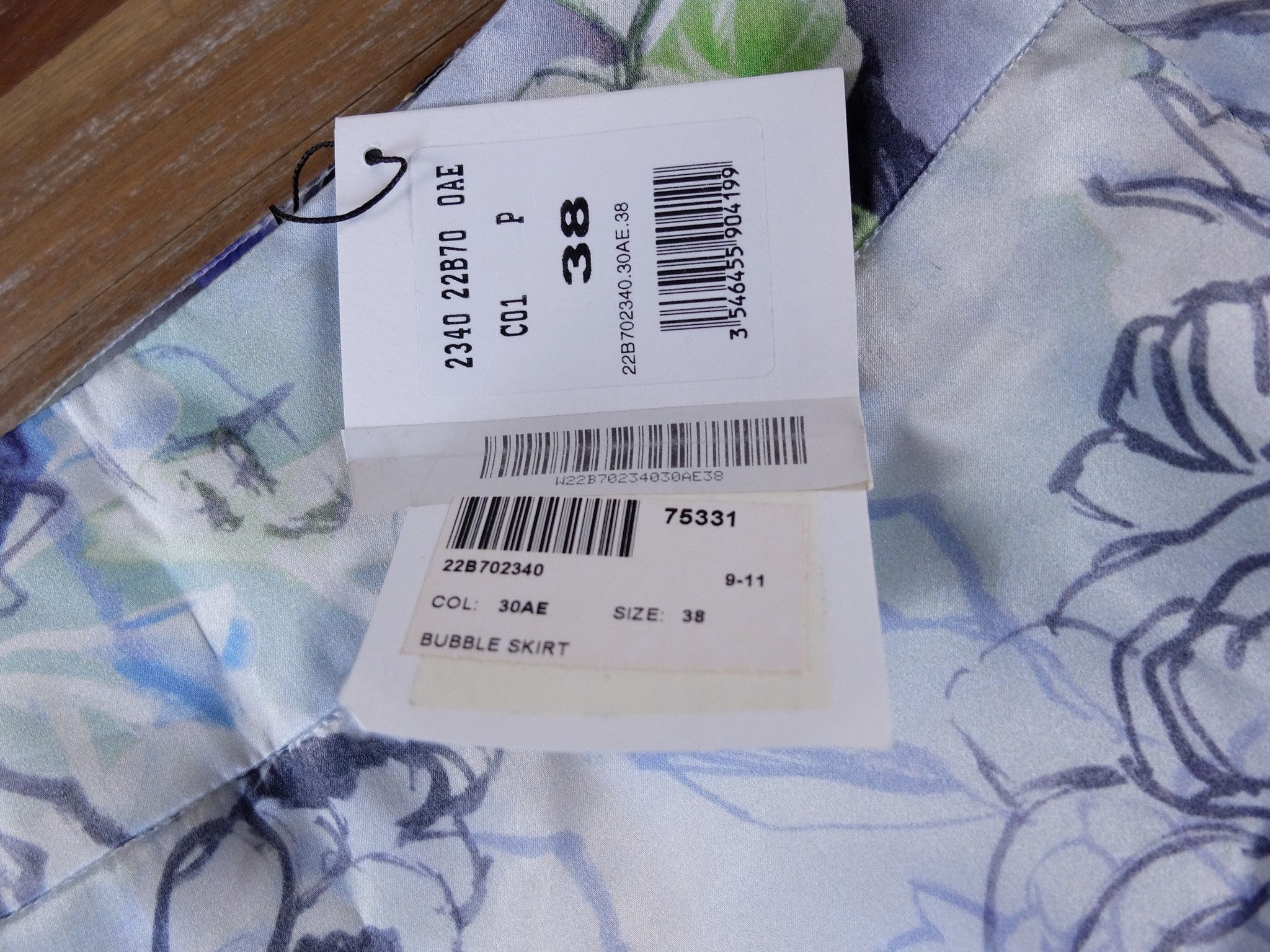 Celine CELINE Paris vintage blue floral bubble silk mini skirt 38 q Size 27" / US 4 / IT 40 - 7 Thumbnail