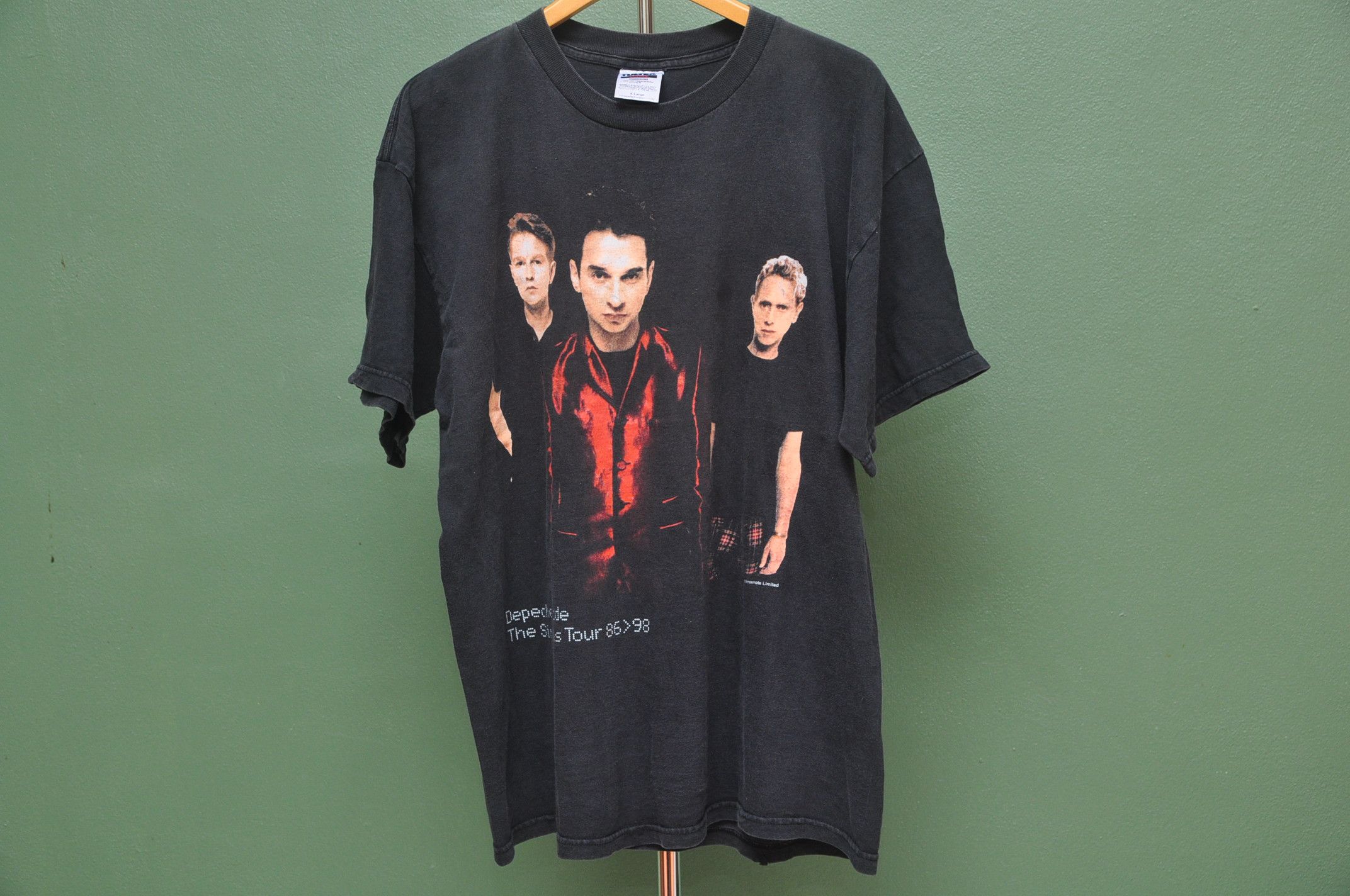 Band Tees × Vintage Vintage Depeche Mode The Single Tour Band Music Shirt Size US XL / EU 56 / 4 - 1 Thumbnail