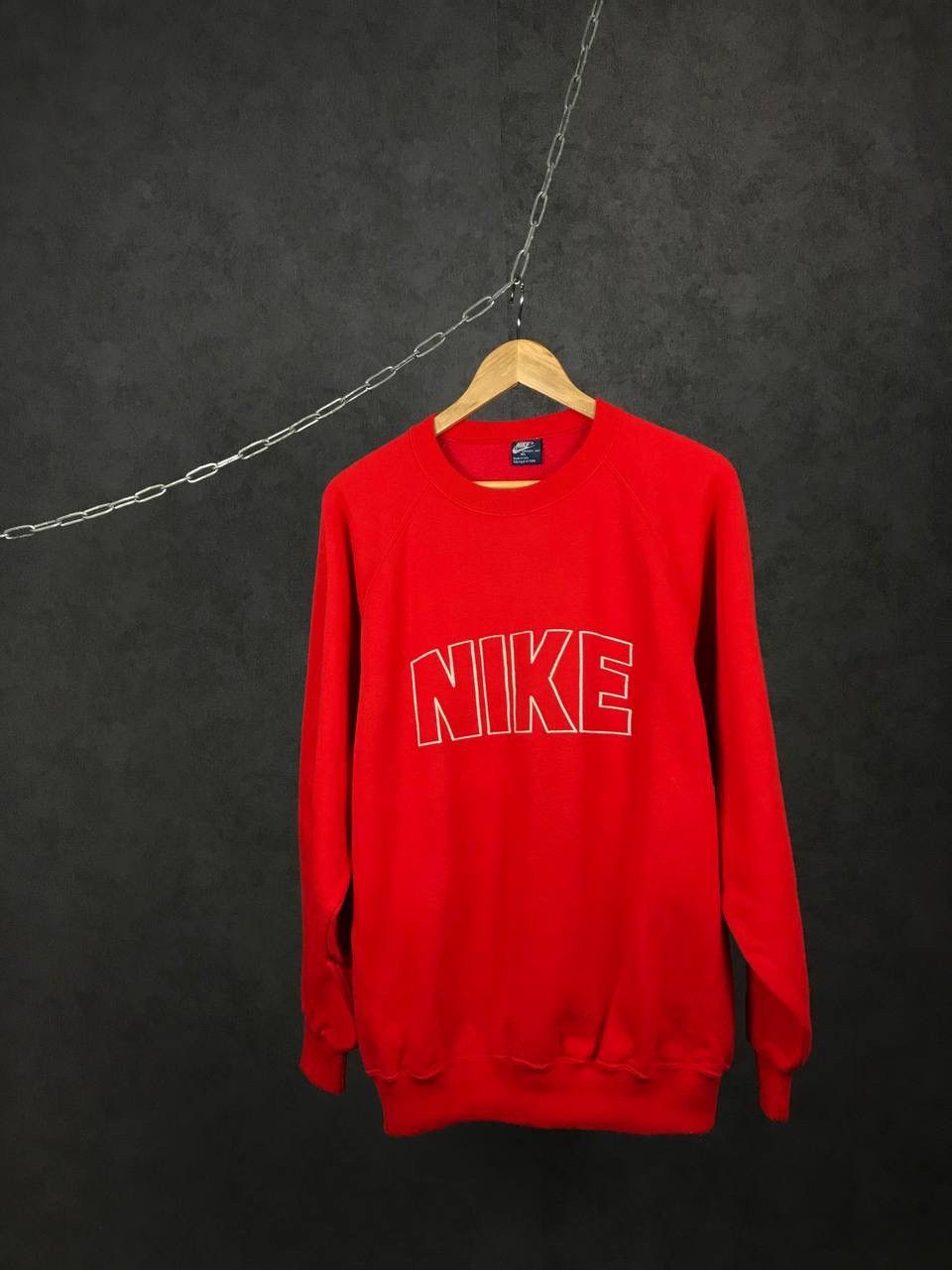Nike Nike swoosh streetwear vintage rare center logo sweatshirt Size US XL / EU 56 / 4 - 1 Thumbnail