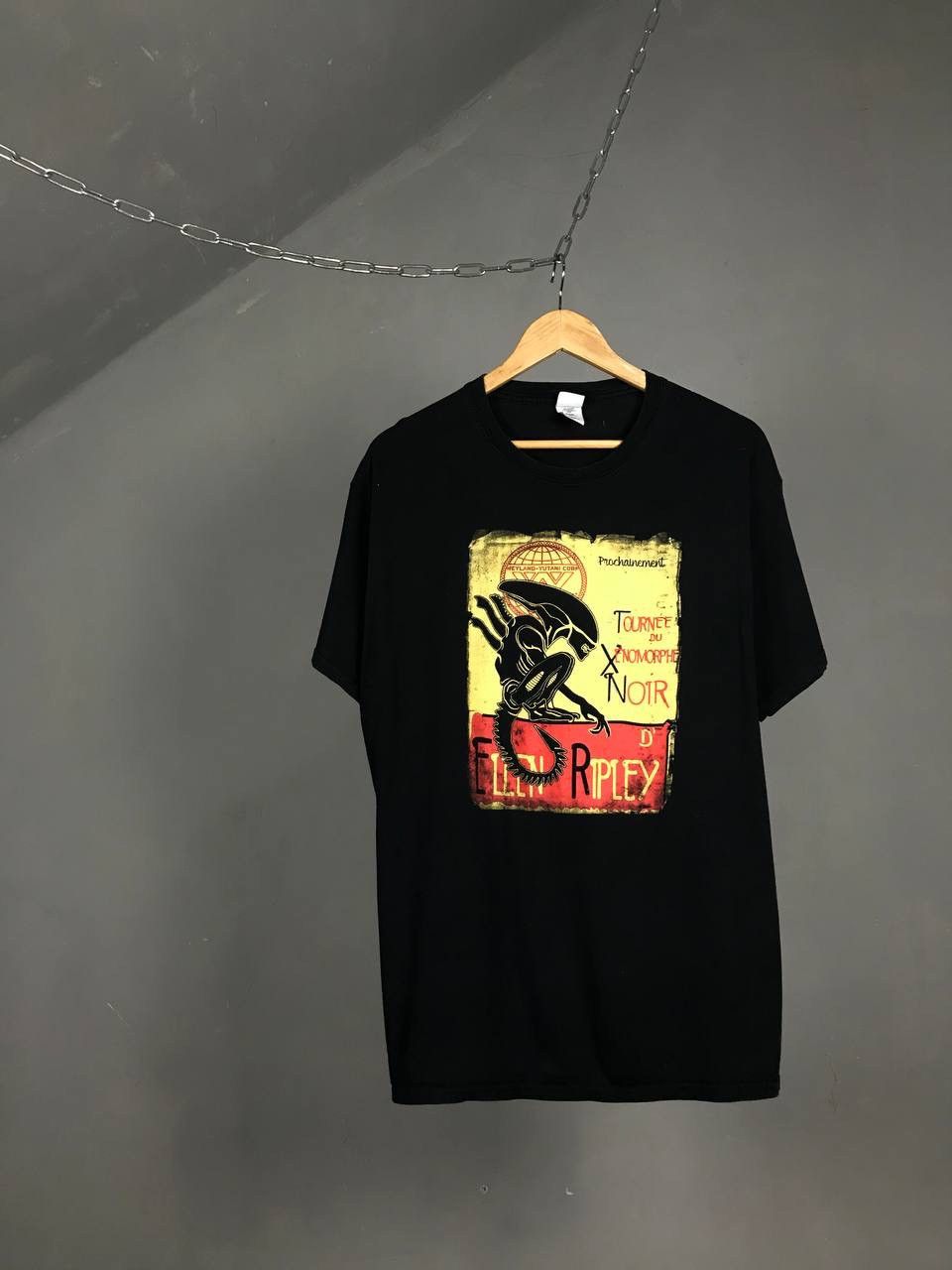 Other × Vintage Tournee Du Xenomorphe Noir other rock tee Size US XL / EU 56 / 4 - 1 Thumbnail