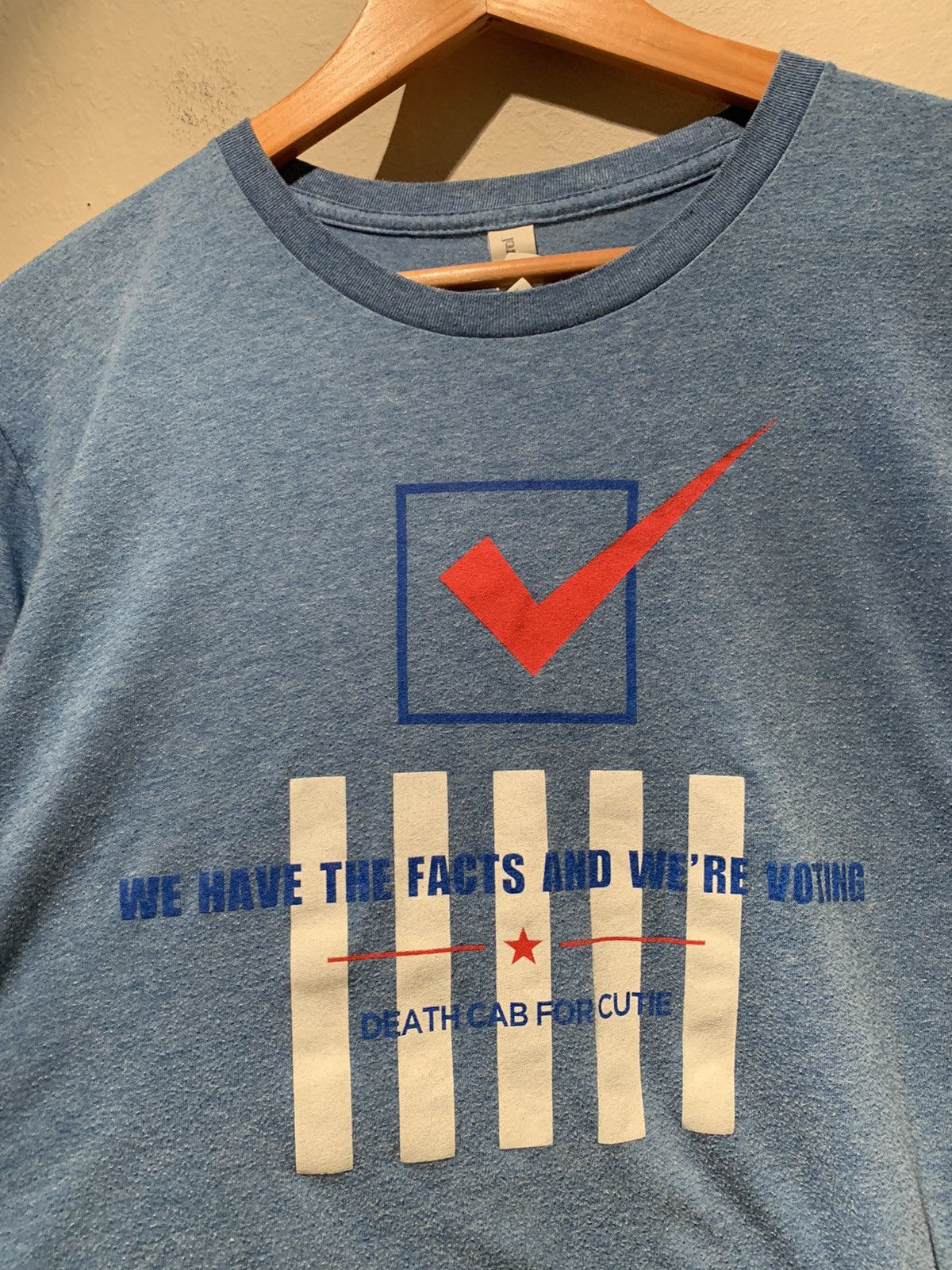 Band Tees *RARE* Death Cab For Cutie We Have Facts & Were Voting Shirt Size US L / EU 52-54 / 3 - 2 Thumbnail
