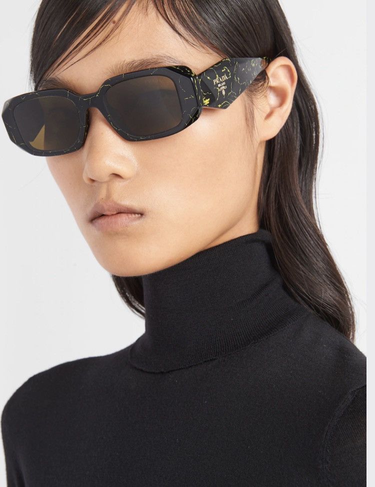 Prada New Prada PRADA Rectangular Ladies Sunglasses PR 17WSF  display picture 2
