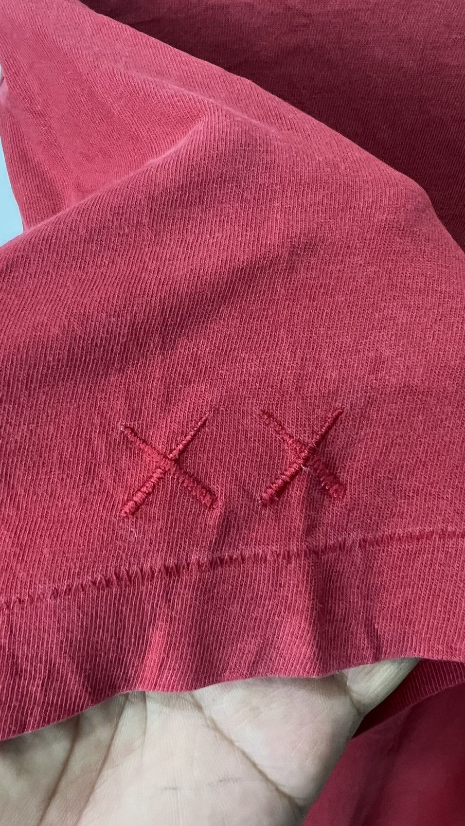 Kaws Kaws Tshirt Vintage Size US XL / EU 56 / 4 - 10 Thumbnail