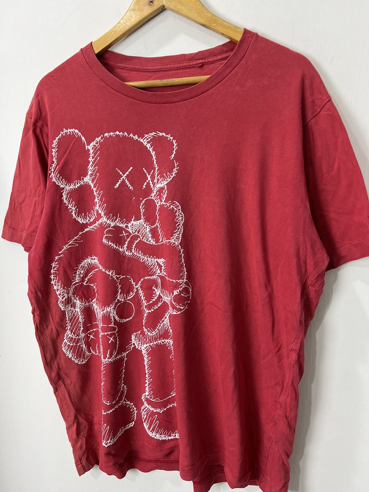 Kaws Kaws Tshirt Vintage Size US XL / EU 56 / 4 - 6 Thumbnail