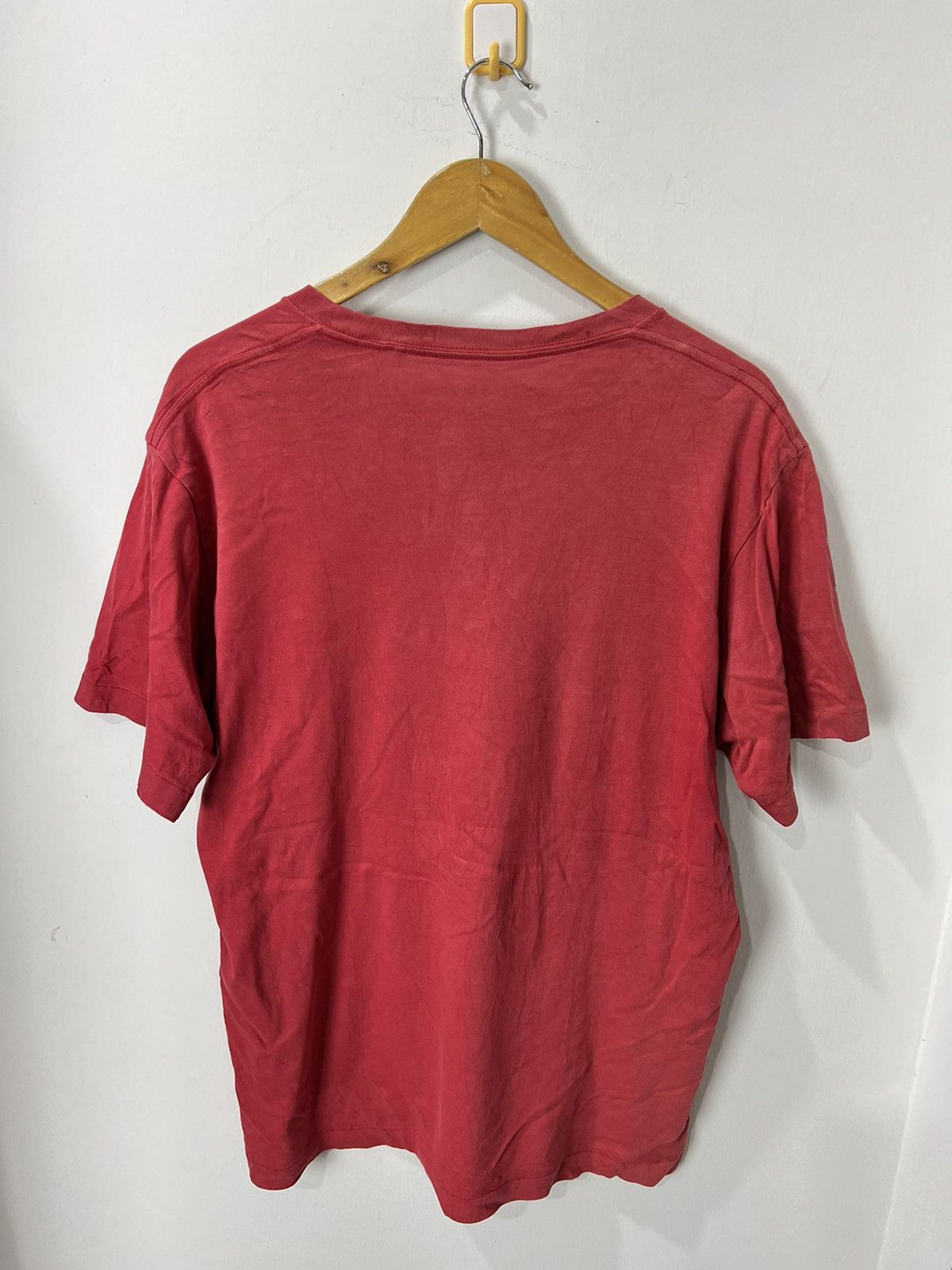 Kaws Kaws Tshirt Vintage Size US XL / EU 56 / 4 - 3 Thumbnail