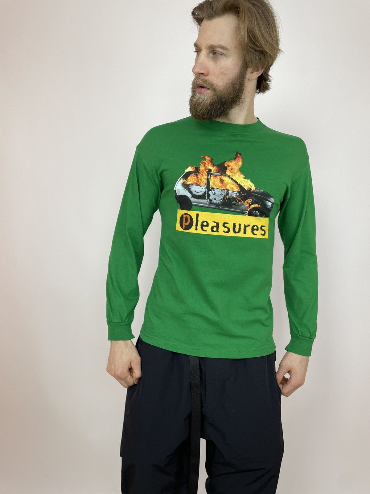 Other PLEASURES Sweatshirt long sleeve skateboarding style wear M Size US M / EU 48-50 / 2 - 4 Thumbnail