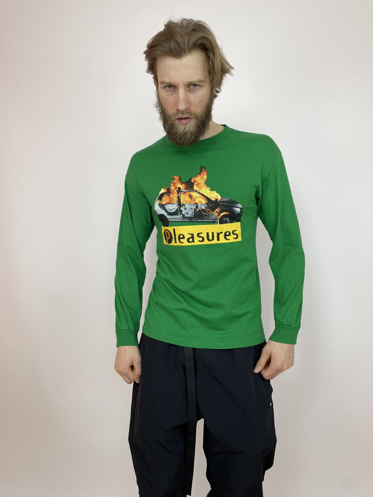 Other PLEASURES Sweatshirt long sleeve skateboarding style wear M Size US M / EU 48-50 / 2 - 6 Thumbnail