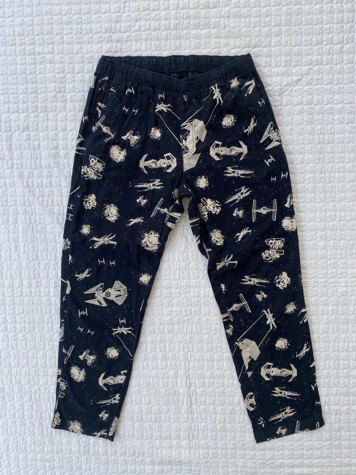 Star Wars Uniqlo X Star Wars Fullprint Sweatpant Size US 31 - 1 Thumbnail
