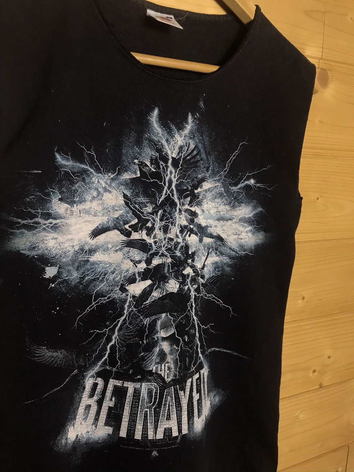 Band Tees 2009 Betrayed Lost Prophets shirt Size US S / EU 44-46 / 1 - 2 Thumbnail