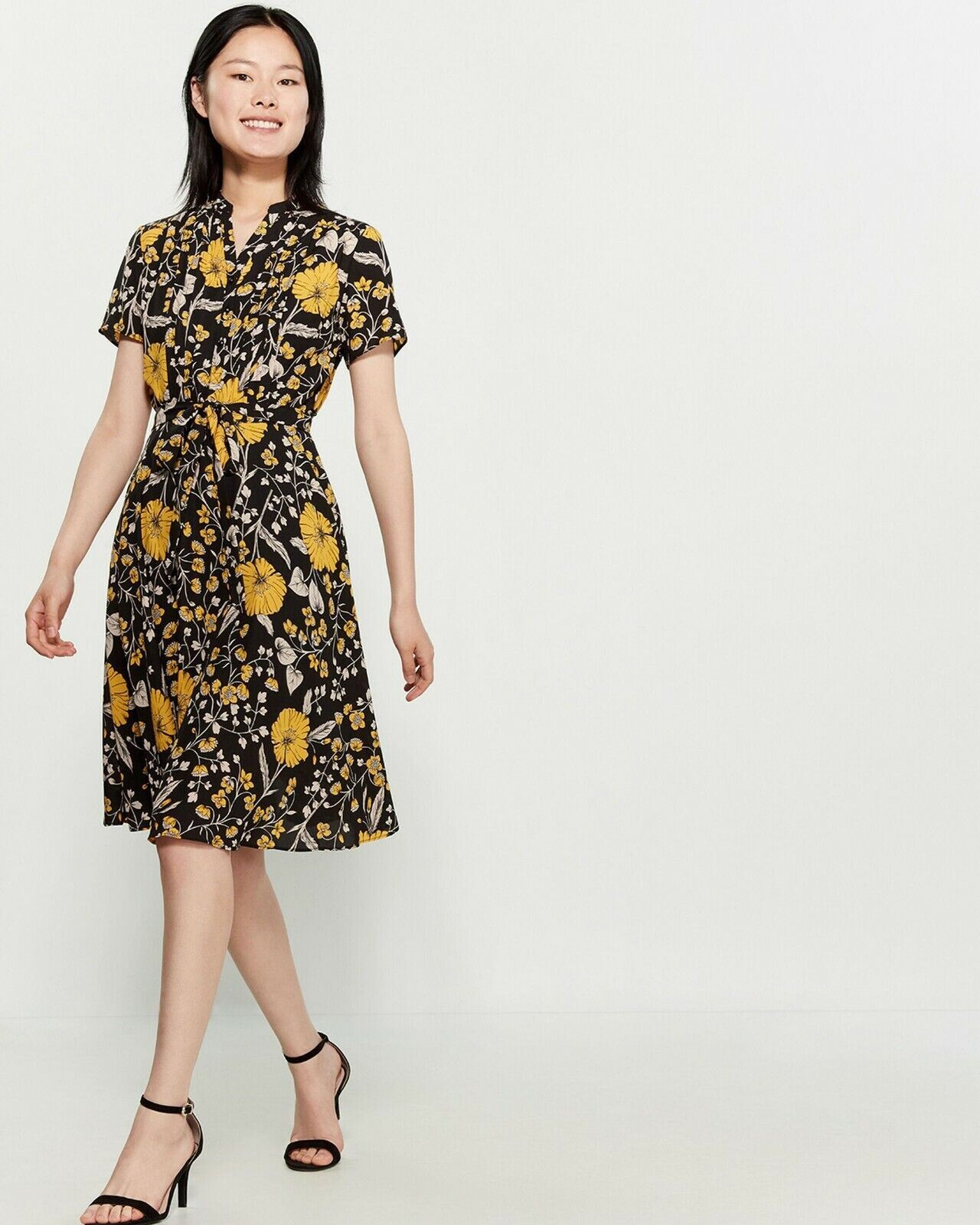 Nanette Lepore Women's Mustard & Black Sleeveless Pintucked