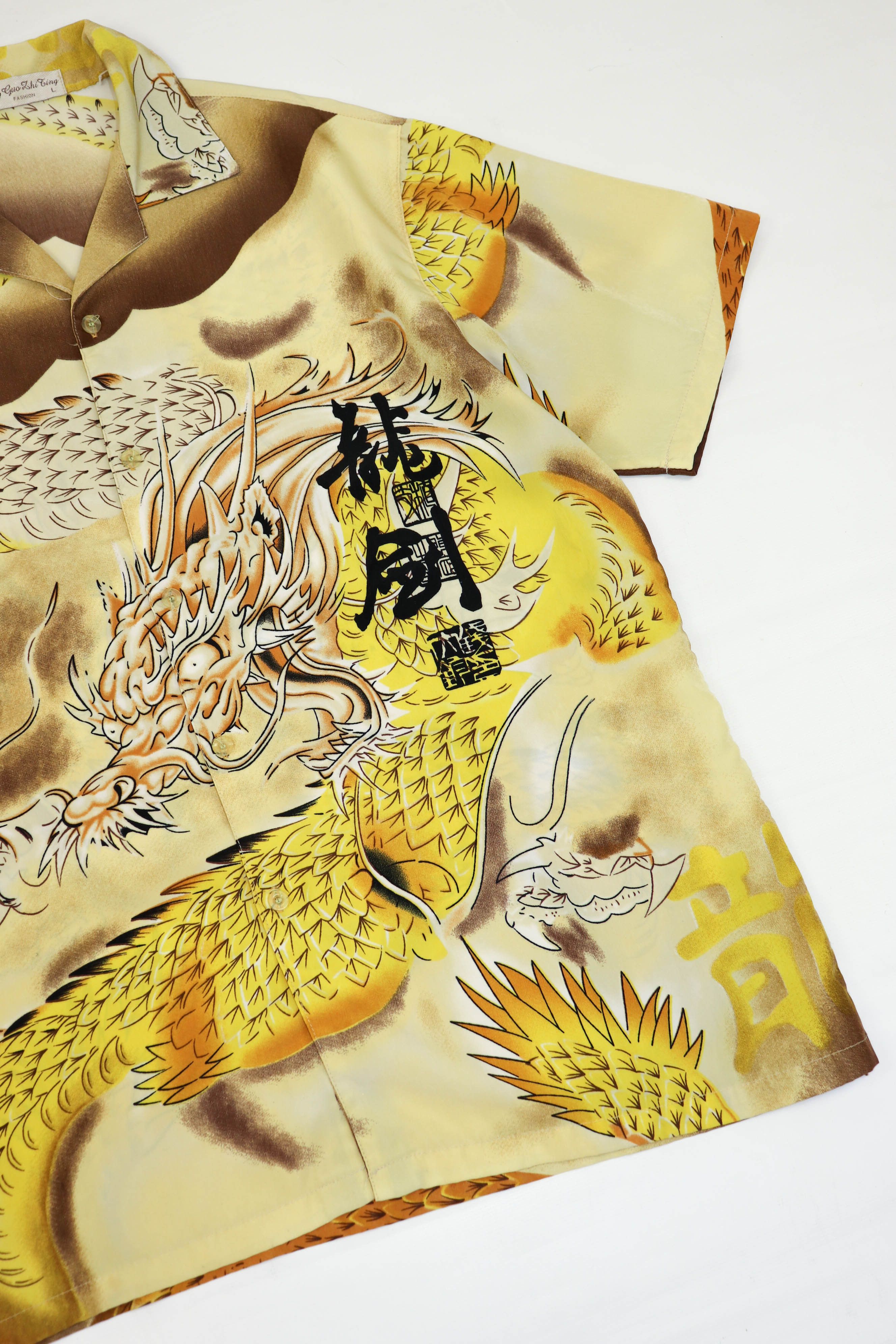 Vintage Japan Dragon Graphics Yellow Polyester Graphics Crazy Shirt Size US L / EU 52-54 / 3 - 5 Thumbnail