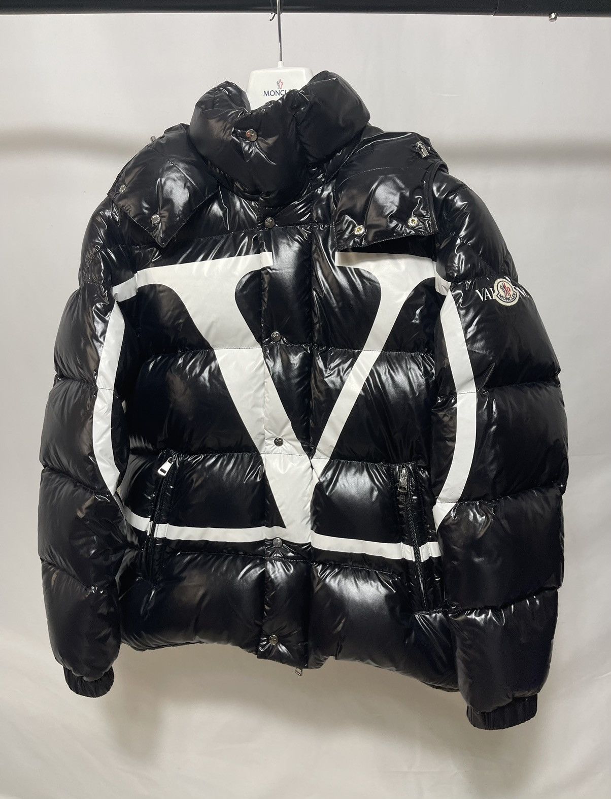 Valentino hotsell x moncler