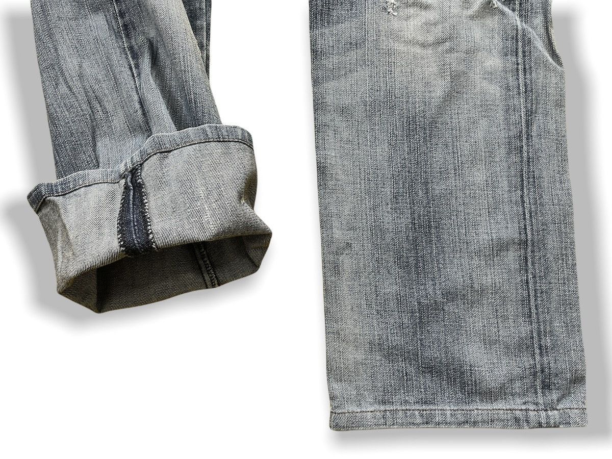Armani Exchange × Vintage Grails ARMANI EXCHANGE Embroidery Jeans Size US 31 - 10 Thumbnail