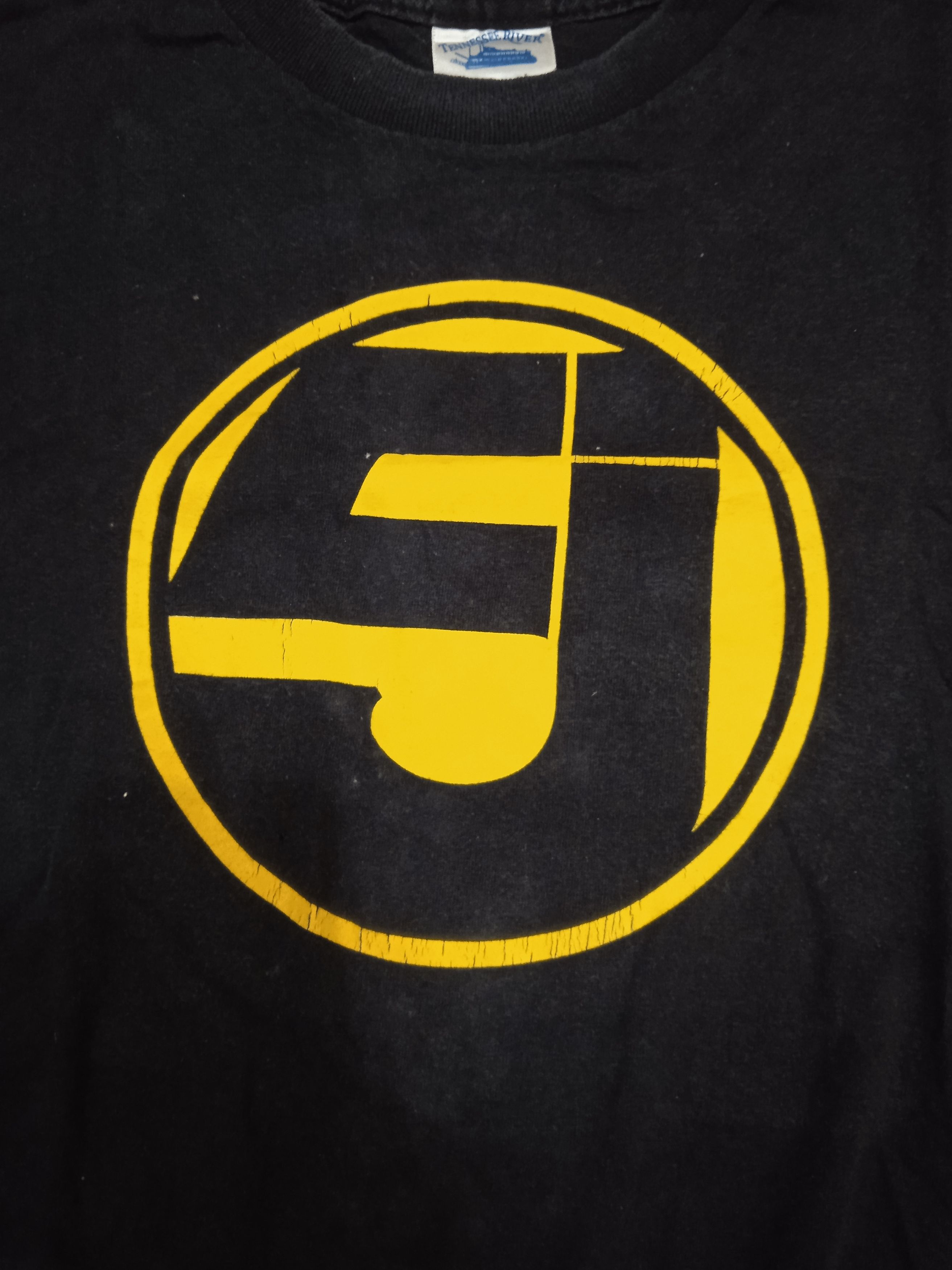 Vintage Vintage 2000s Jurassic Five 2002 T-Shirt Size US XL / EU 56 / 4 - 5 Thumbnail