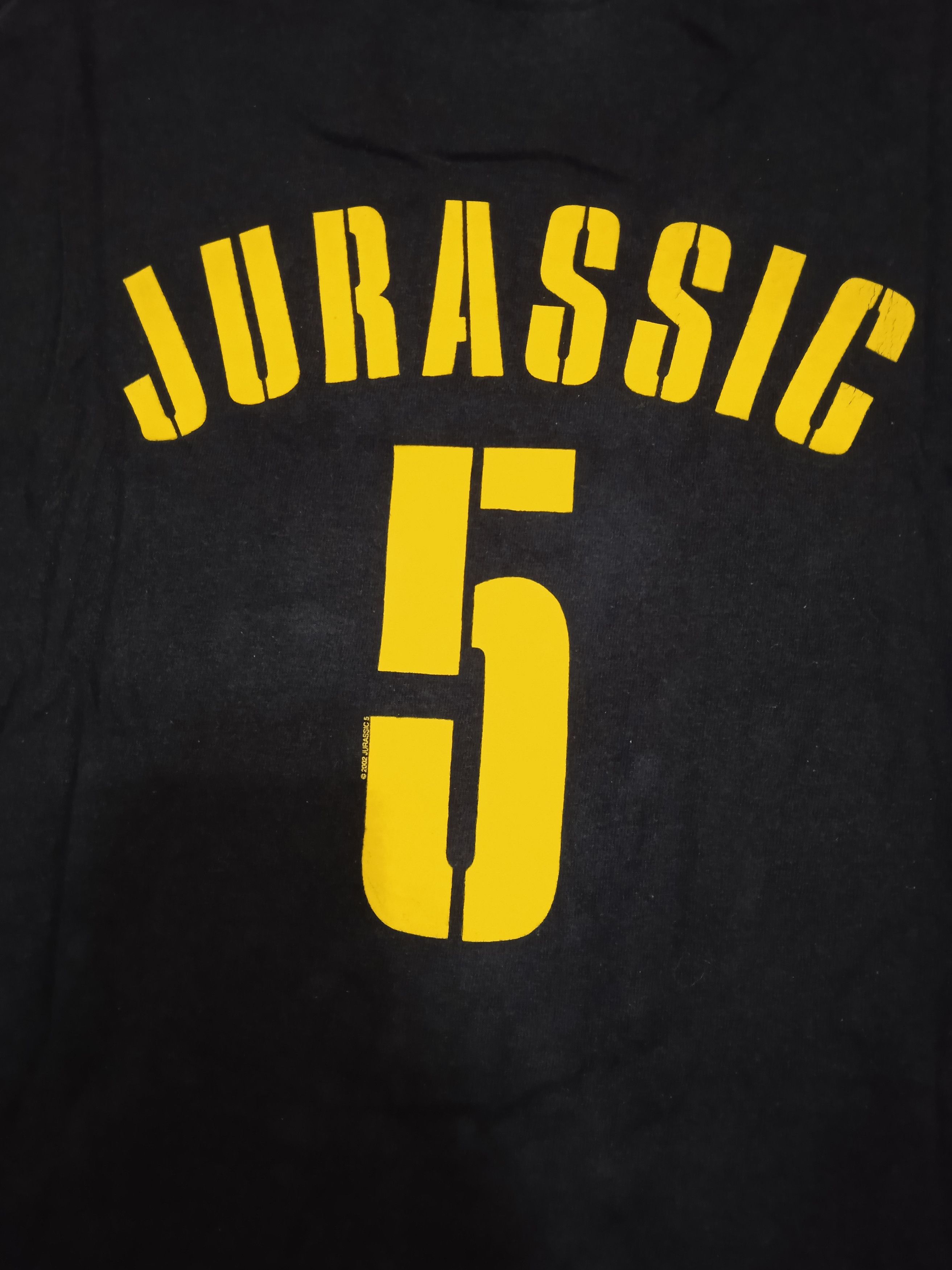 Vintage Vintage 2000s Jurassic Five 2002 T-Shirt Size US XL / EU 56 / 4 - 6 Thumbnail