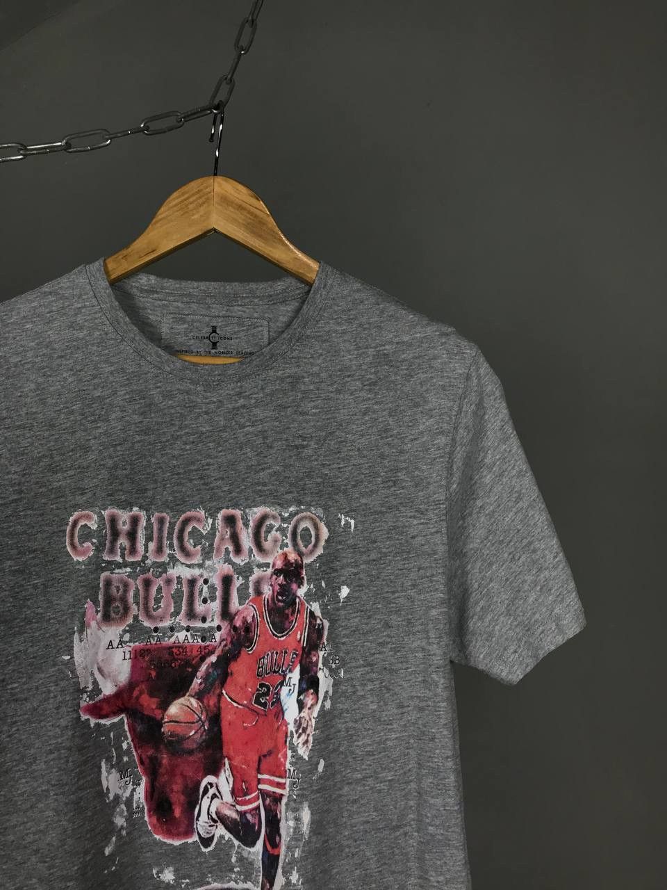 NBA × Vintage Chicago Bulls Jordan vintage streetwear tee Size US M / EU 48-50 / 2 - 2 Thumbnail