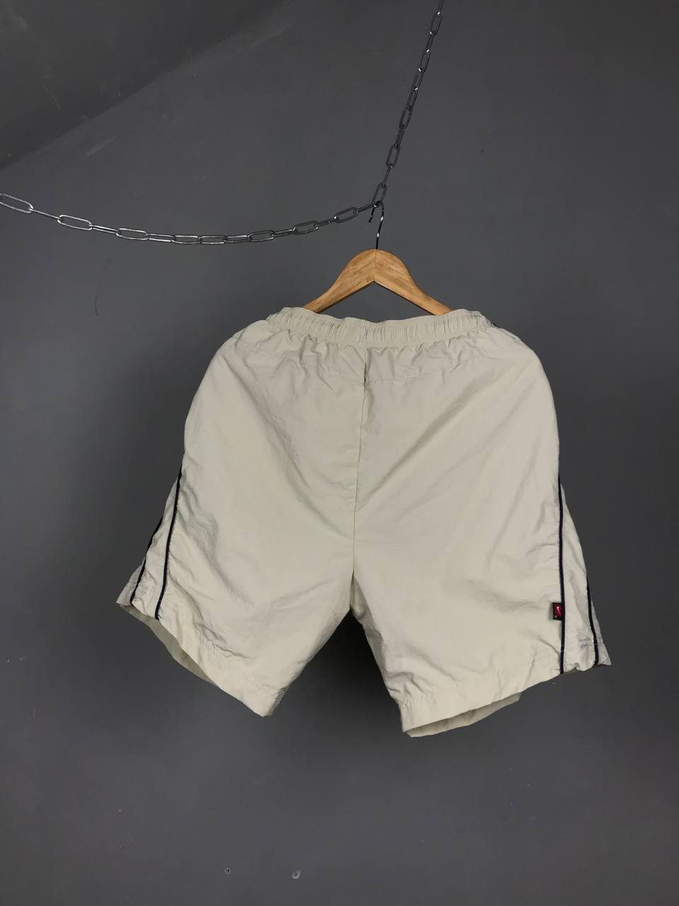 Vintage Nike swoosh streetwear vintage shorts Size US 34 / EU 50 - 6 Thumbnail