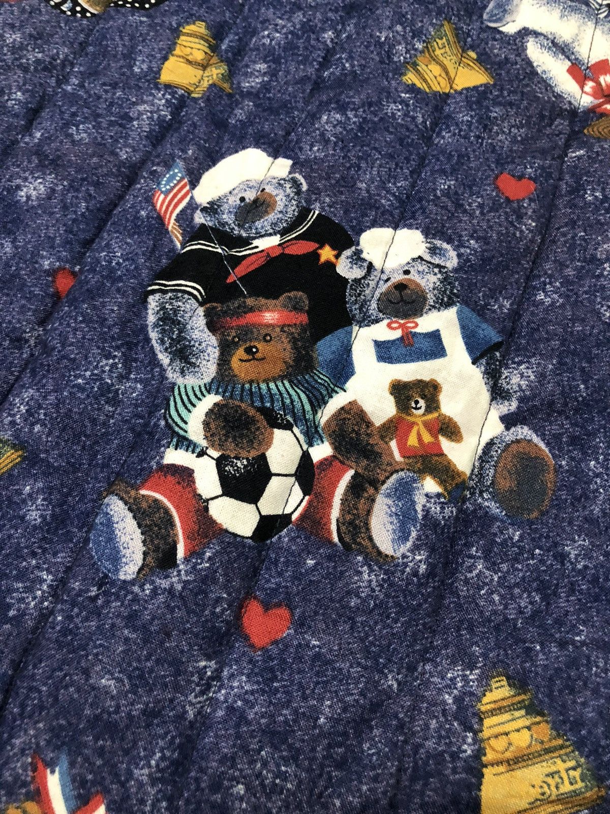 Japanese Brand JapaneseBrand Half Time Full Print Quilted Bear Vest Jacket Size US L / EU 52-54 / 3 - 5 Thumbnail