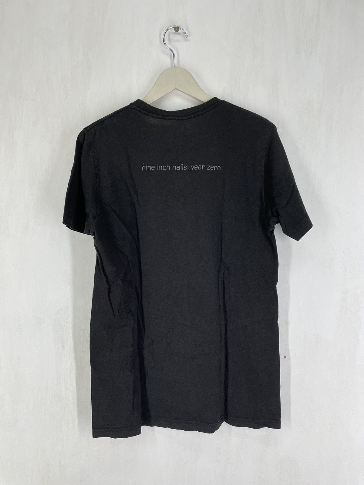 Band Tees Nine Inch Nails : year zero band tee Size US M / EU 48-50 / 2 - 2 Thumbnail