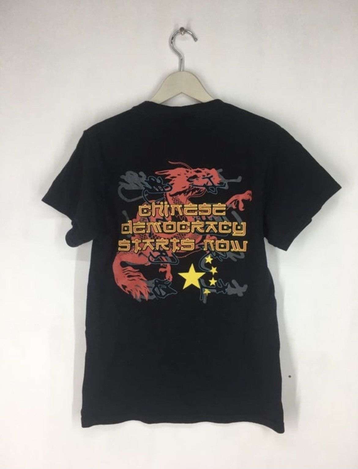 Band Tees Vintage Y2K Guns N' Roses Chinese Democracy Start Now tee Size US S / EU 44-46 / 1 - 2 Thumbnail