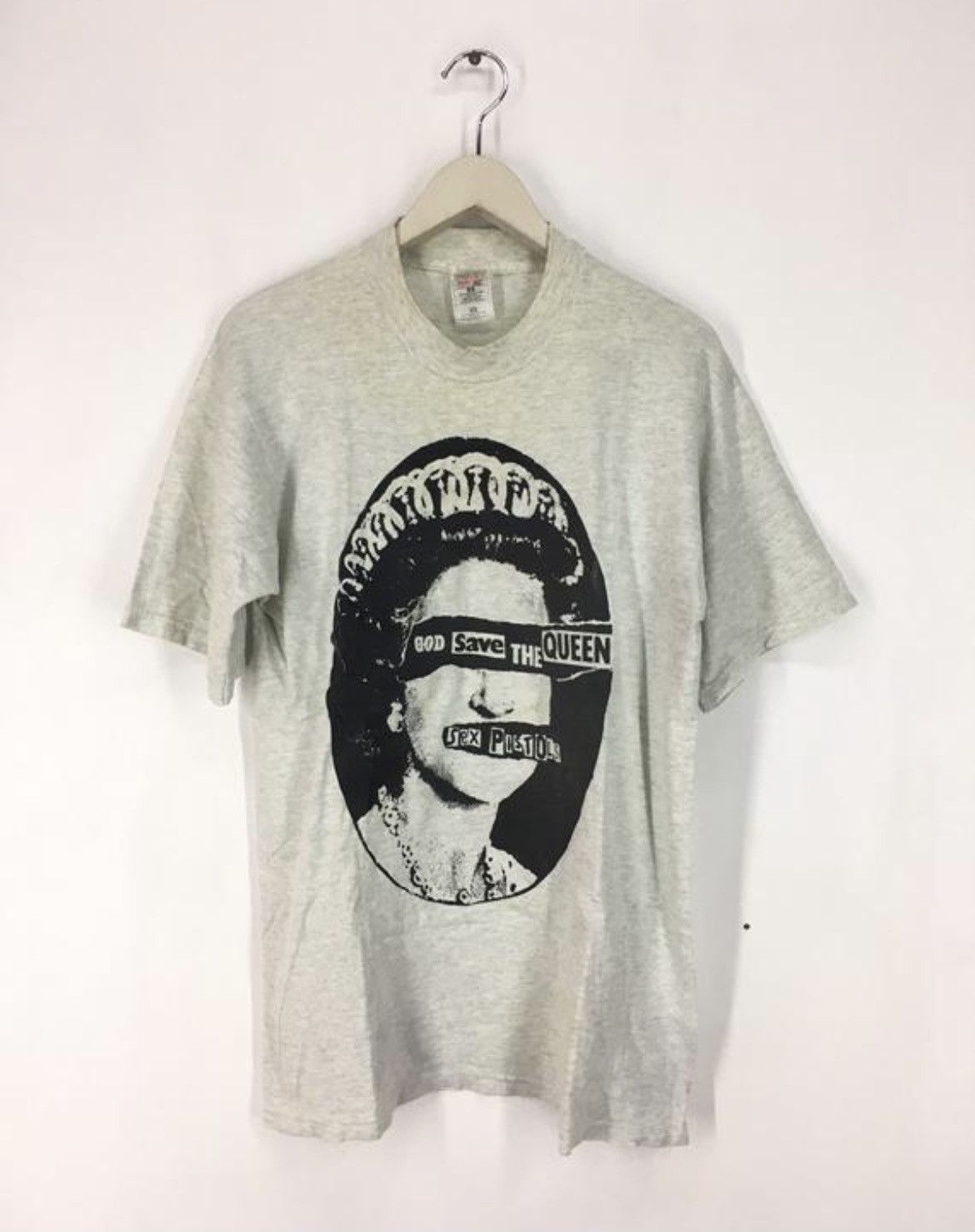 Vintage 90s Sex Pistols god save the queen punk band tee