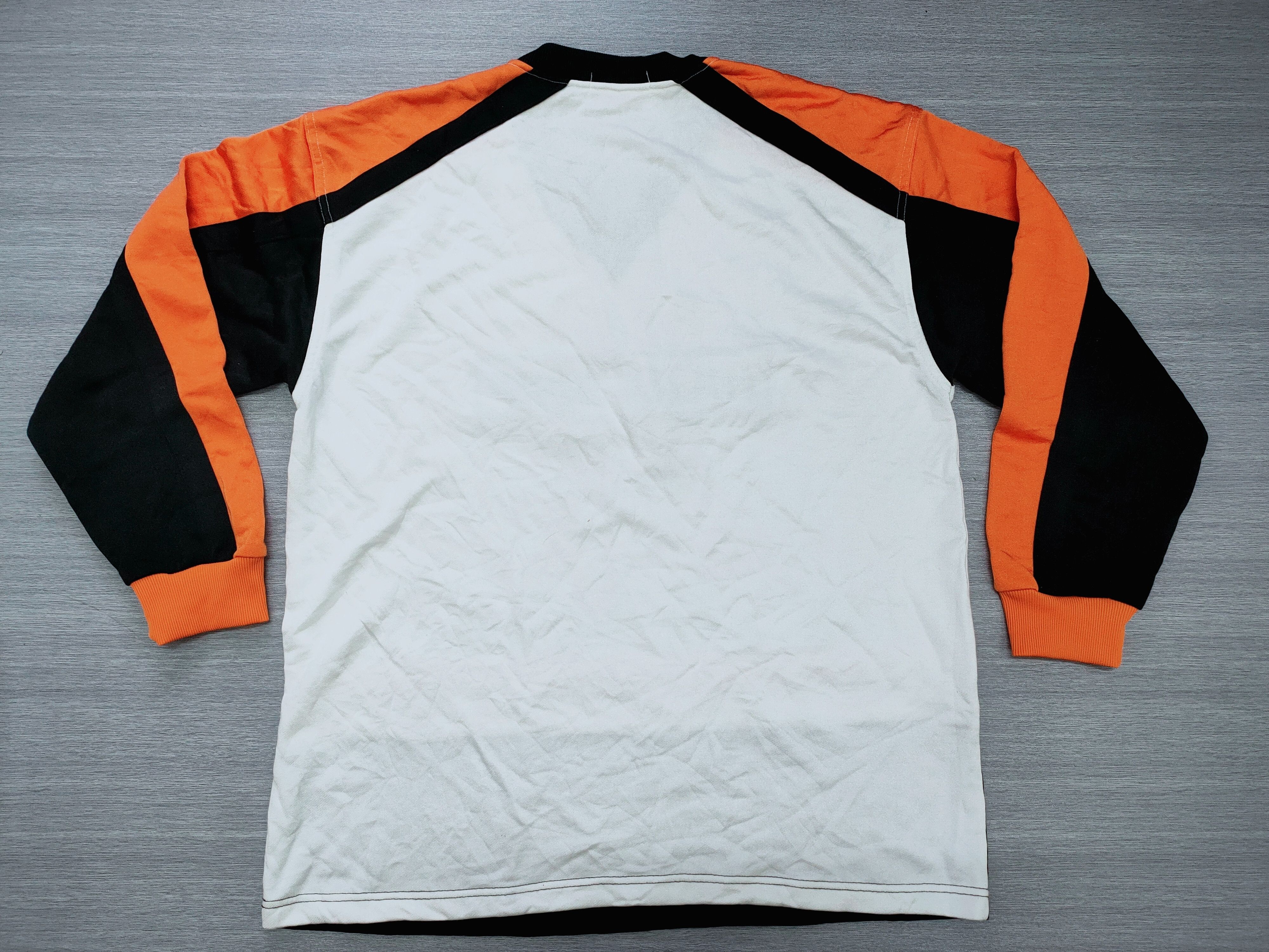 Japanese Brand × Vintage Rare Vintage HILUX SURF Sweatshirt Pullover Size US L / EU 52-54 / 3 - 2 Thumbnail