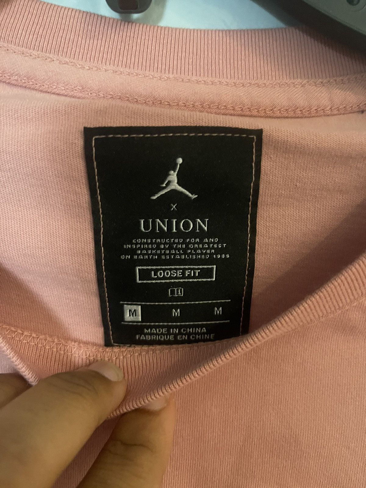 Brand new Jordan x Union MJ Dunk Tee Pink Size M