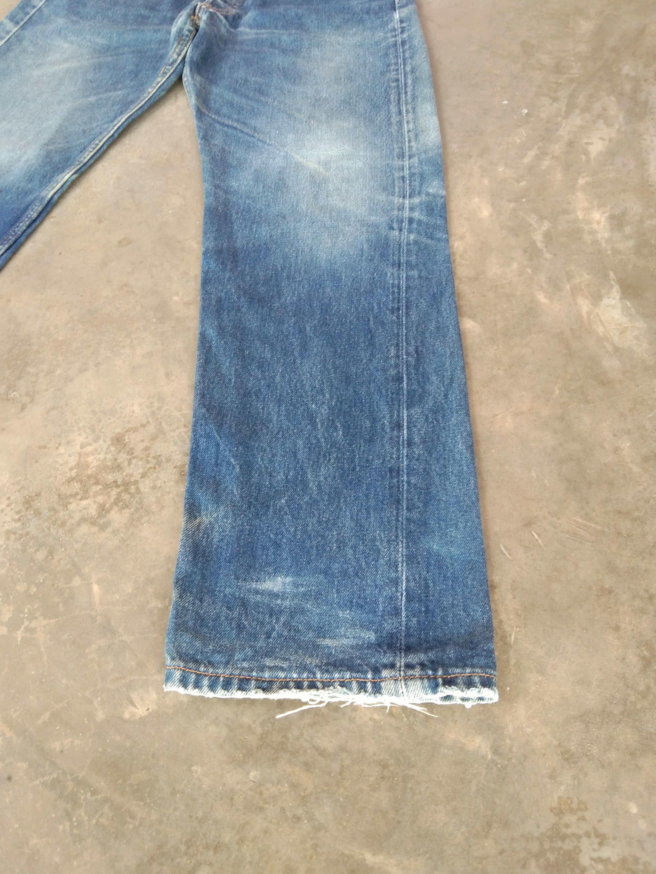 Levi's × Vintage Vintage Levis 501 Distressed Jeans 30x30 Size US 30 / EU 46 - 9 Thumbnail