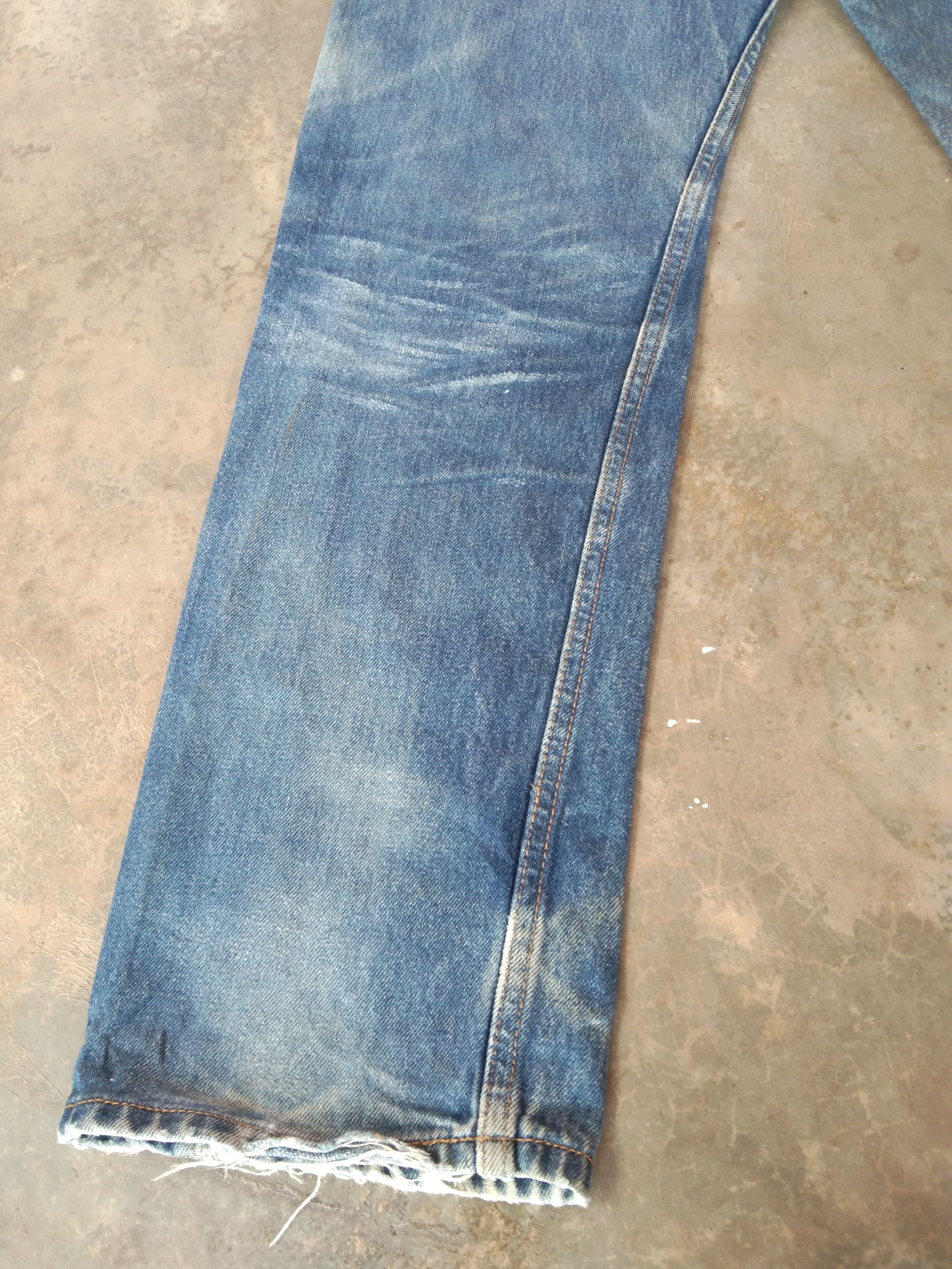 Levi's × Vintage Vintage Levis 501 Distressed Jeans 30x30 Size US 30 / EU 46 - 4 Thumbnail