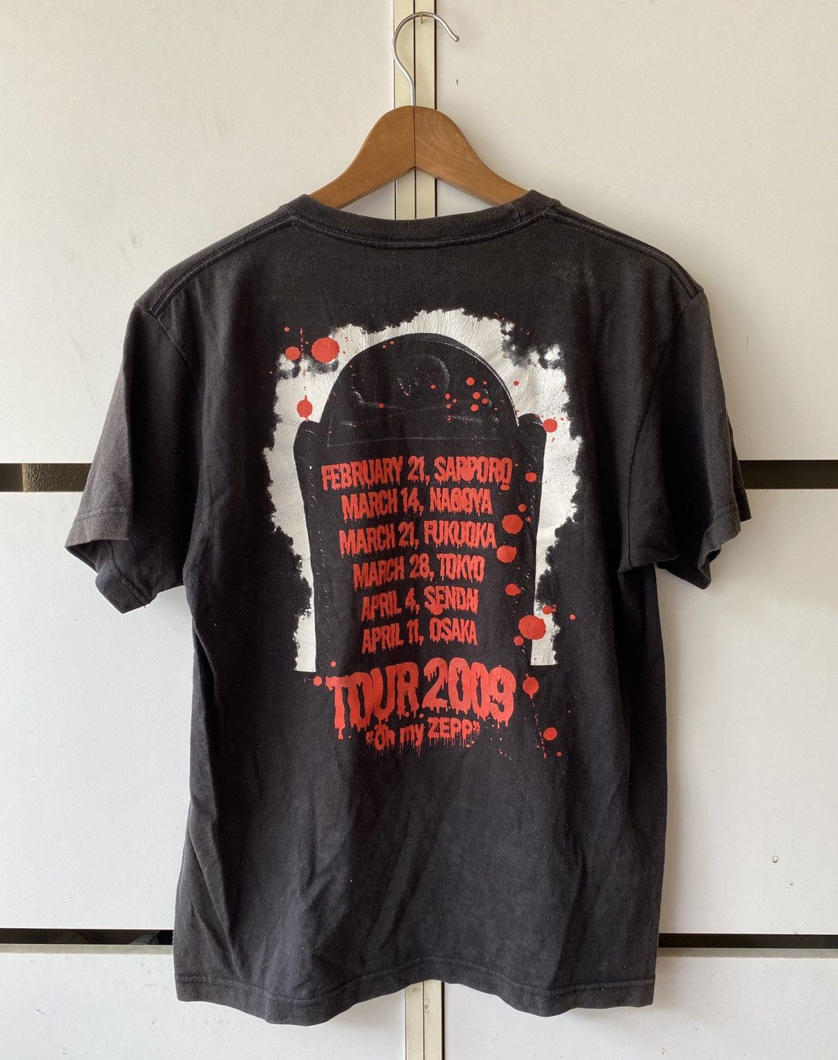 Band Tees VINTAGE Y2K BEAT CRUSADERS JAPANESE ROCK BAND TOUR TEE Size US M / EU 48-50 / 2 - 3 Thumbnail