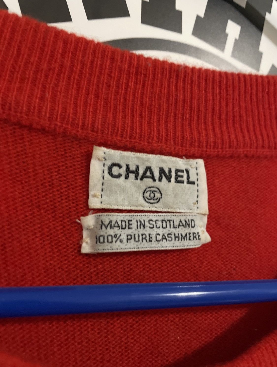 Vintage 100% Scottish Cashmere sweater CHANEL VINTAGE Size US M / EU 48-50 / 2 - 2 Thumbnail